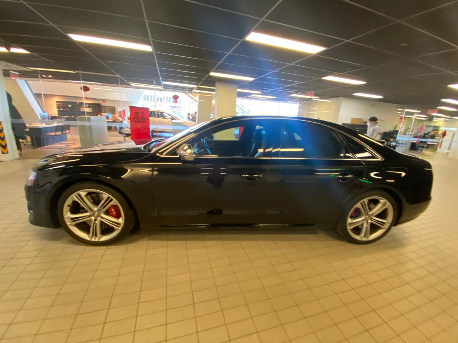 Audi S8  2015 à Vancouver, Colombie-Britannique