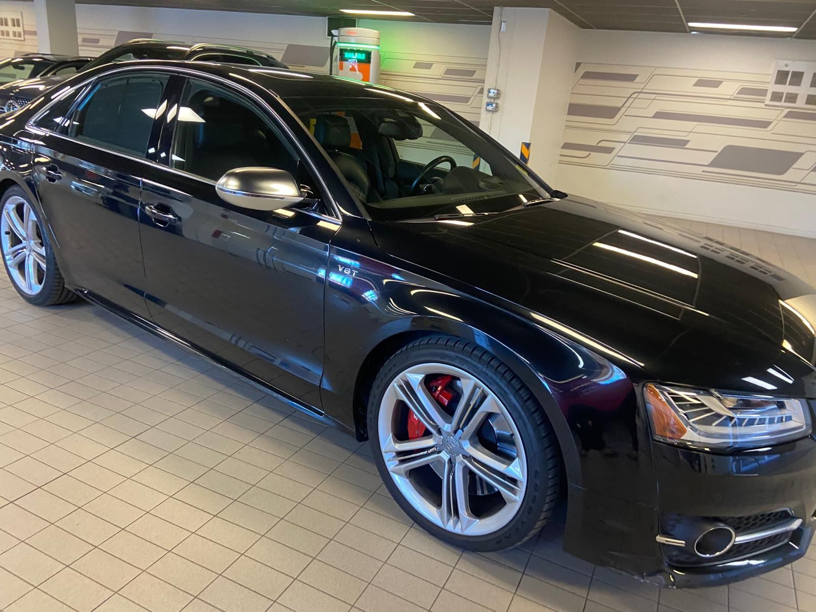 Audi S8  2015 à Vancouver, Colombie-Britannique