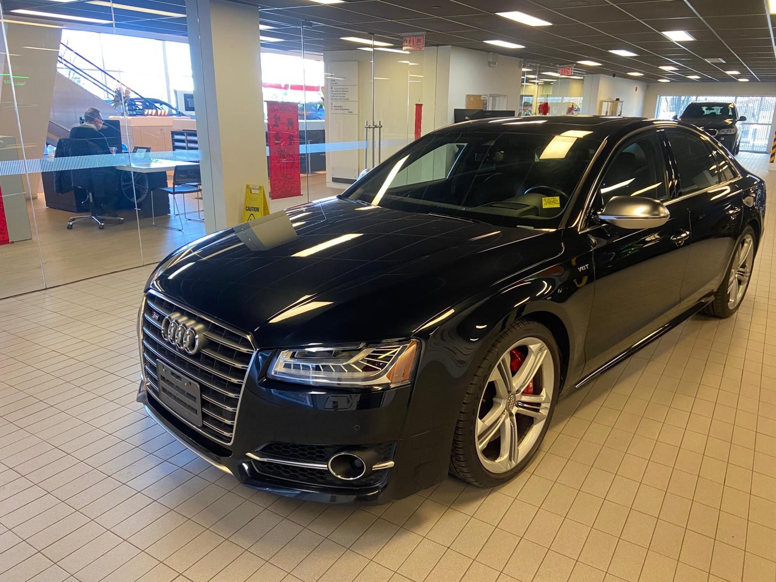 Audi S8  2015 à Vancouver, Colombie-Britannique