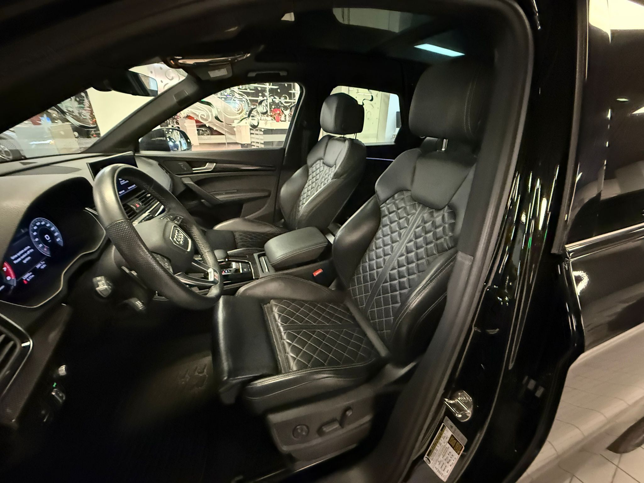 Audi SQ5  2023 à Vancouver, Colombie-Britannique