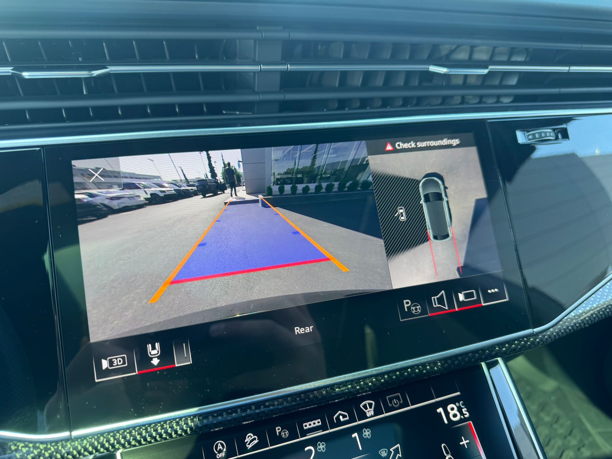 2023 Audi SQ8