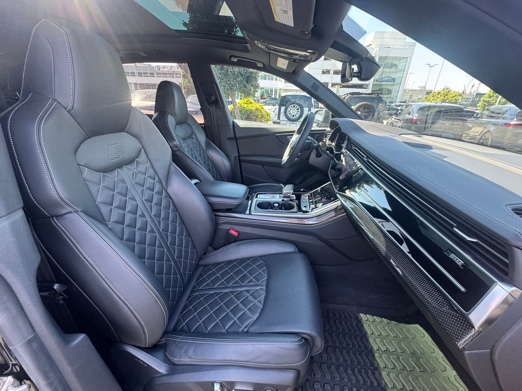 2023 Audi SQ8