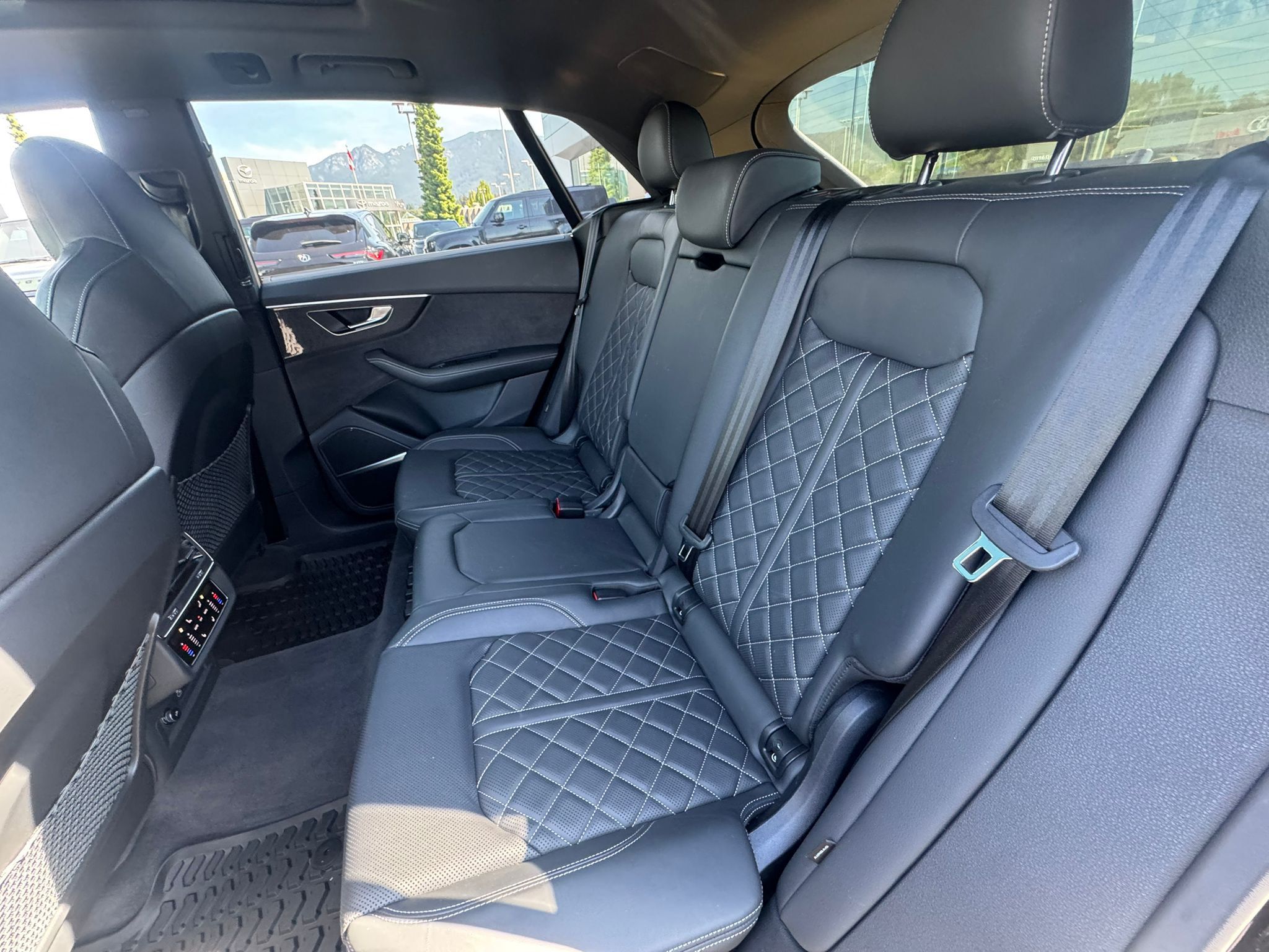 2023 Audi SQ8