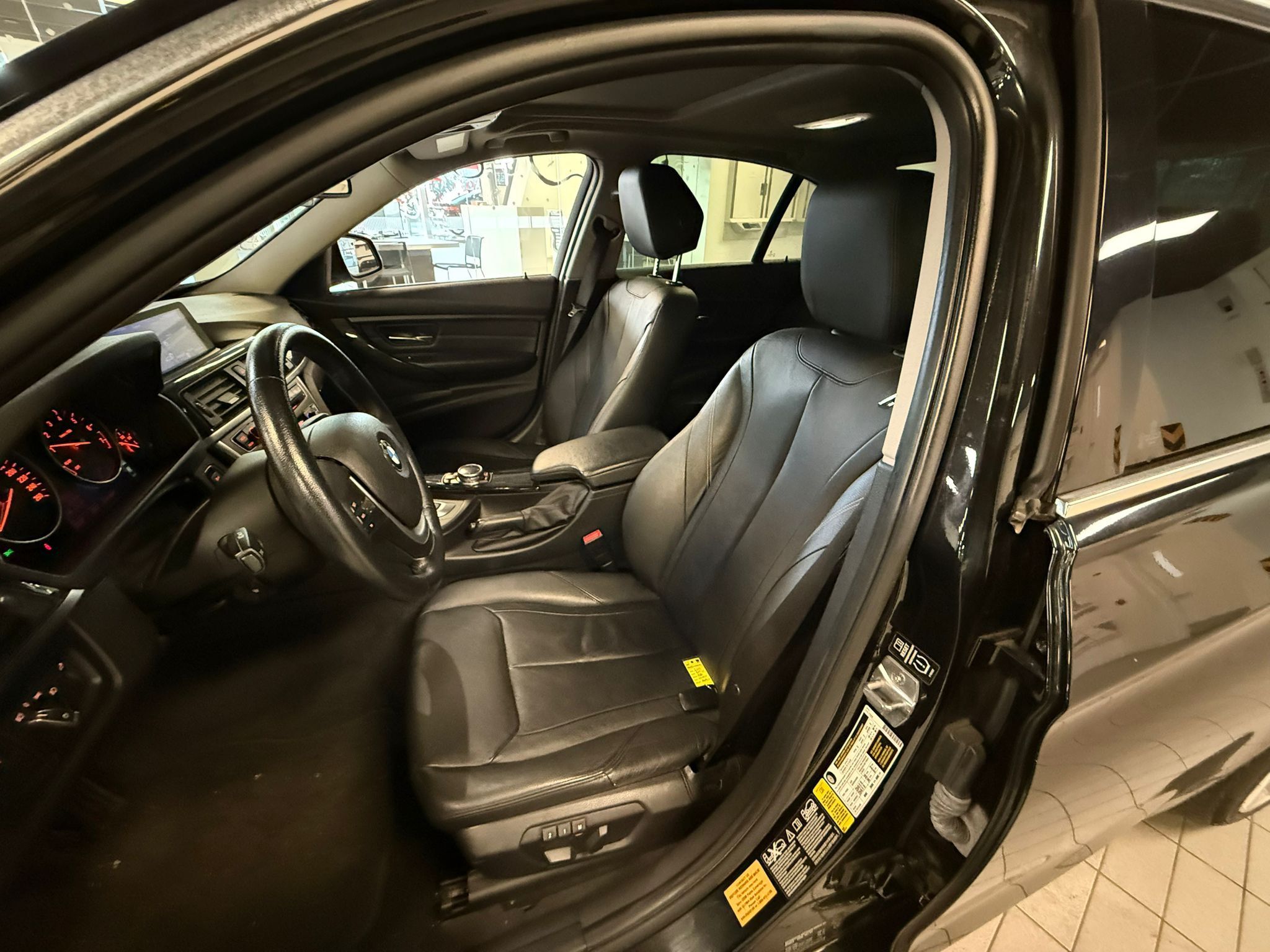 BMW 328i  2014 à Vancouver, Colombie-Britannique