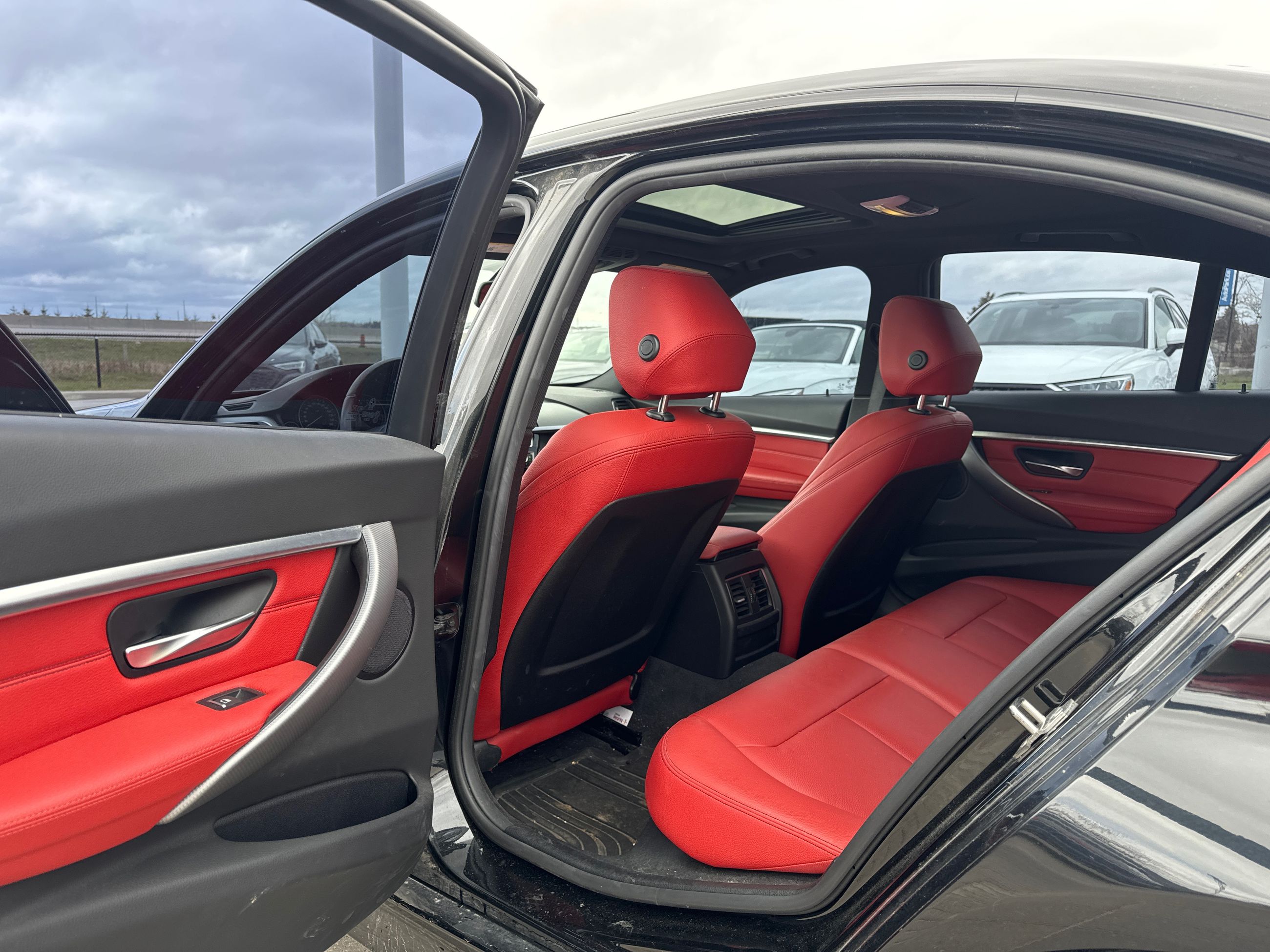 2018 BMW 330i in Barrie, Ontario