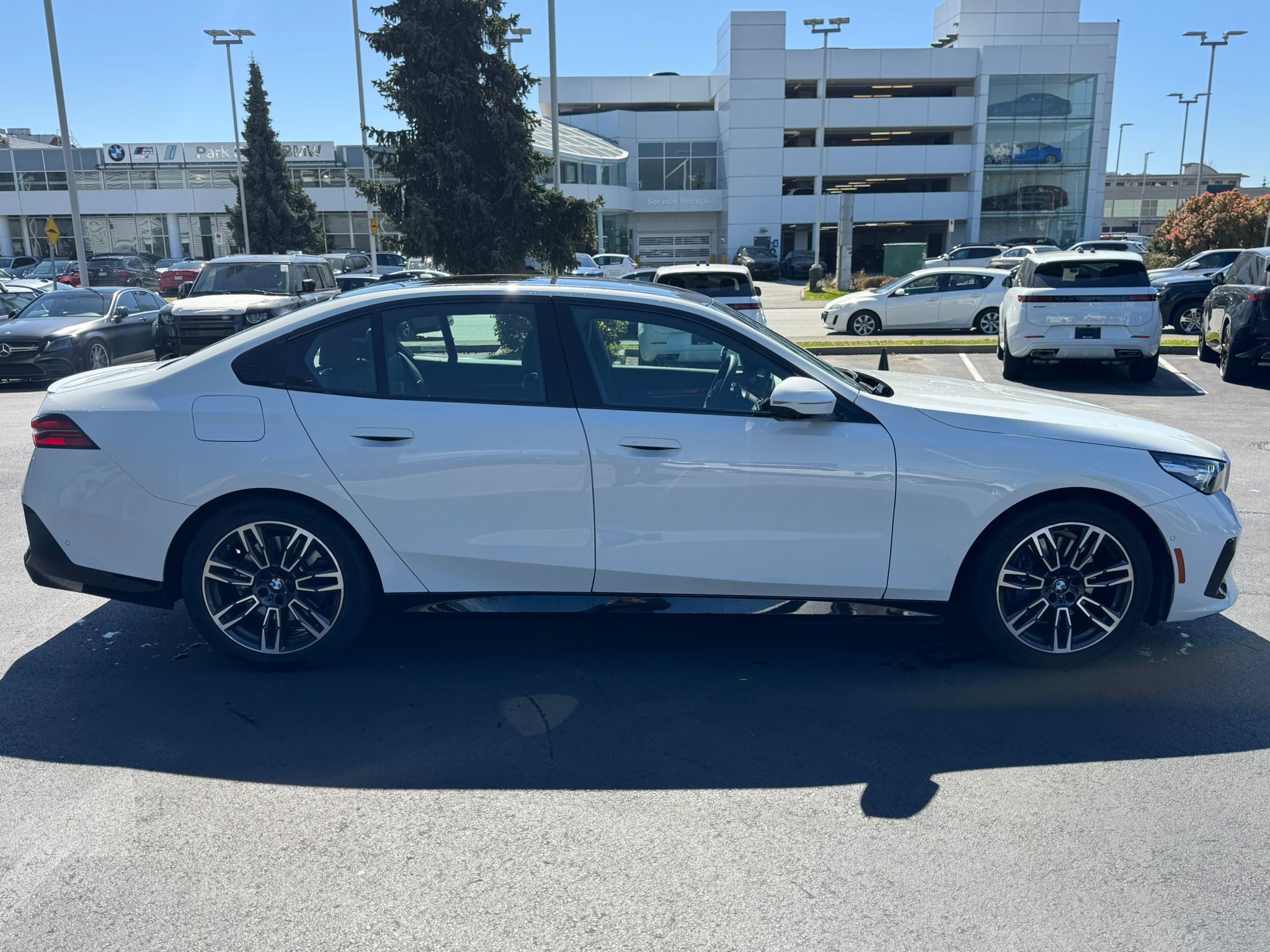 2026 BMW 530i