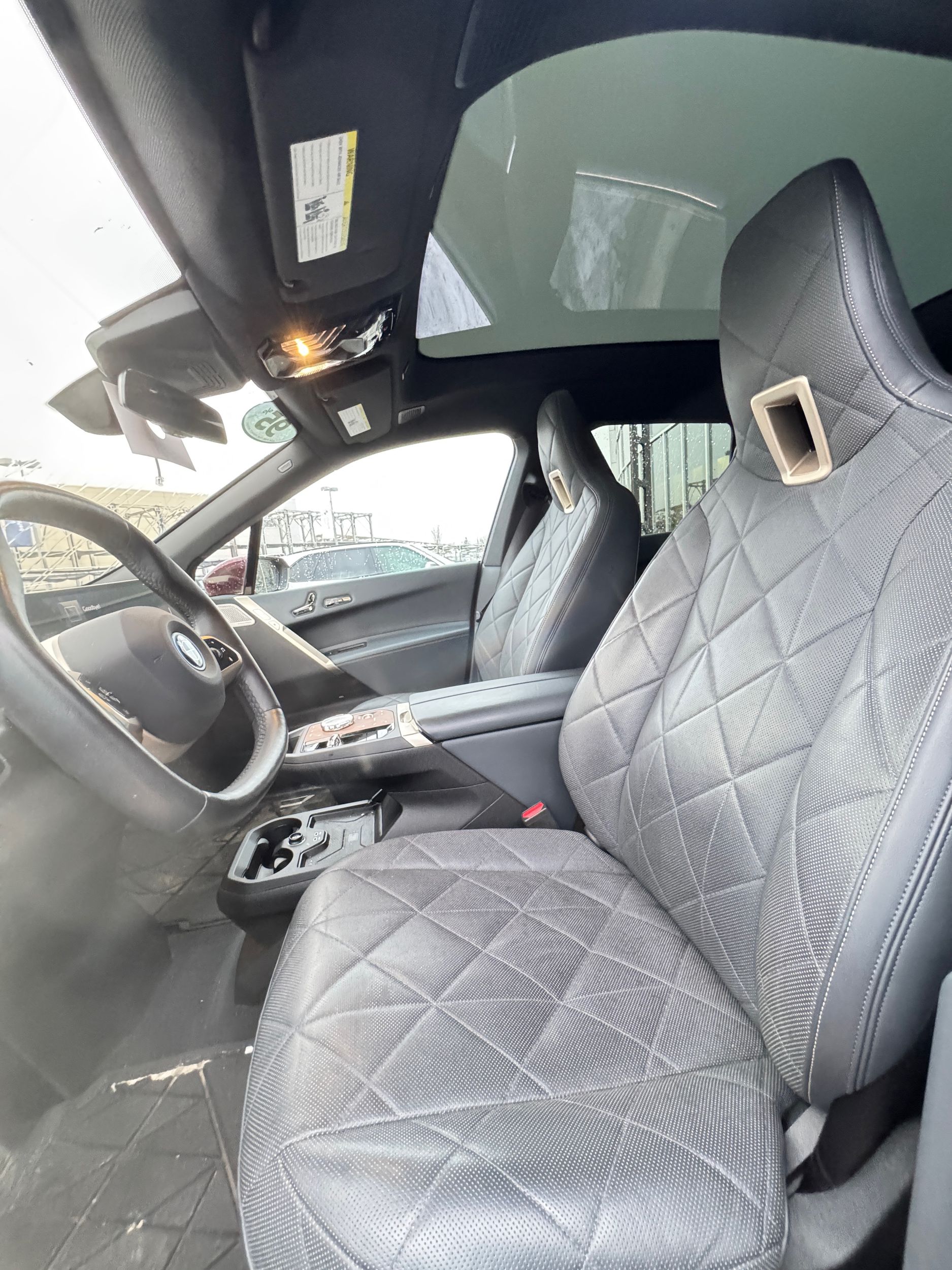 BMW iX  2024 à Calgary, Alberta