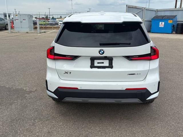 2025 BMW X1