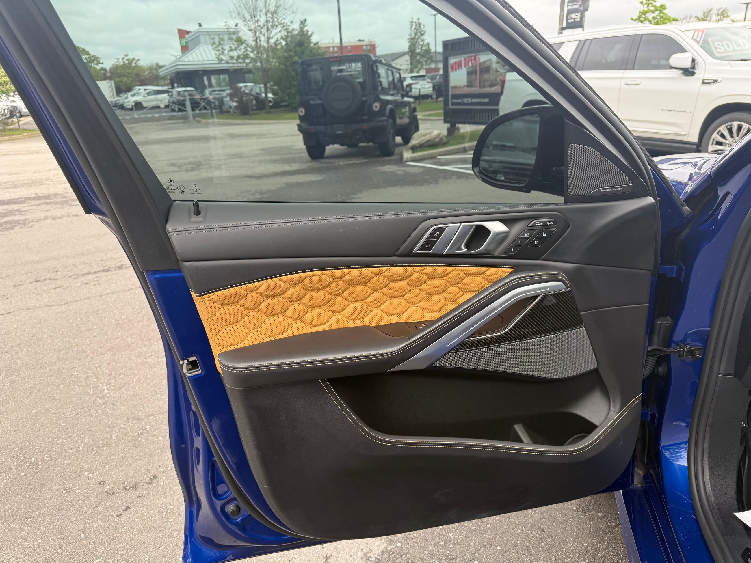 2021 BMW X6 M in Mississauga, Ontario