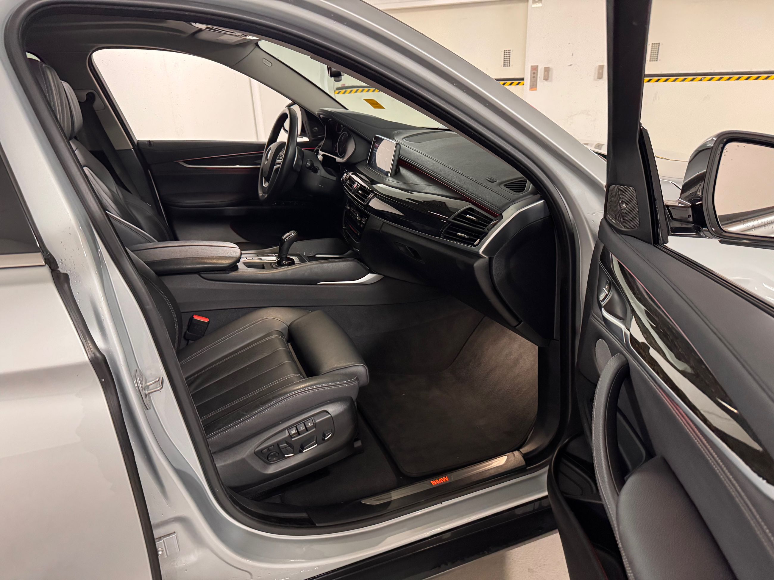 2018 BMW X6 in Vancouver, British Columbia