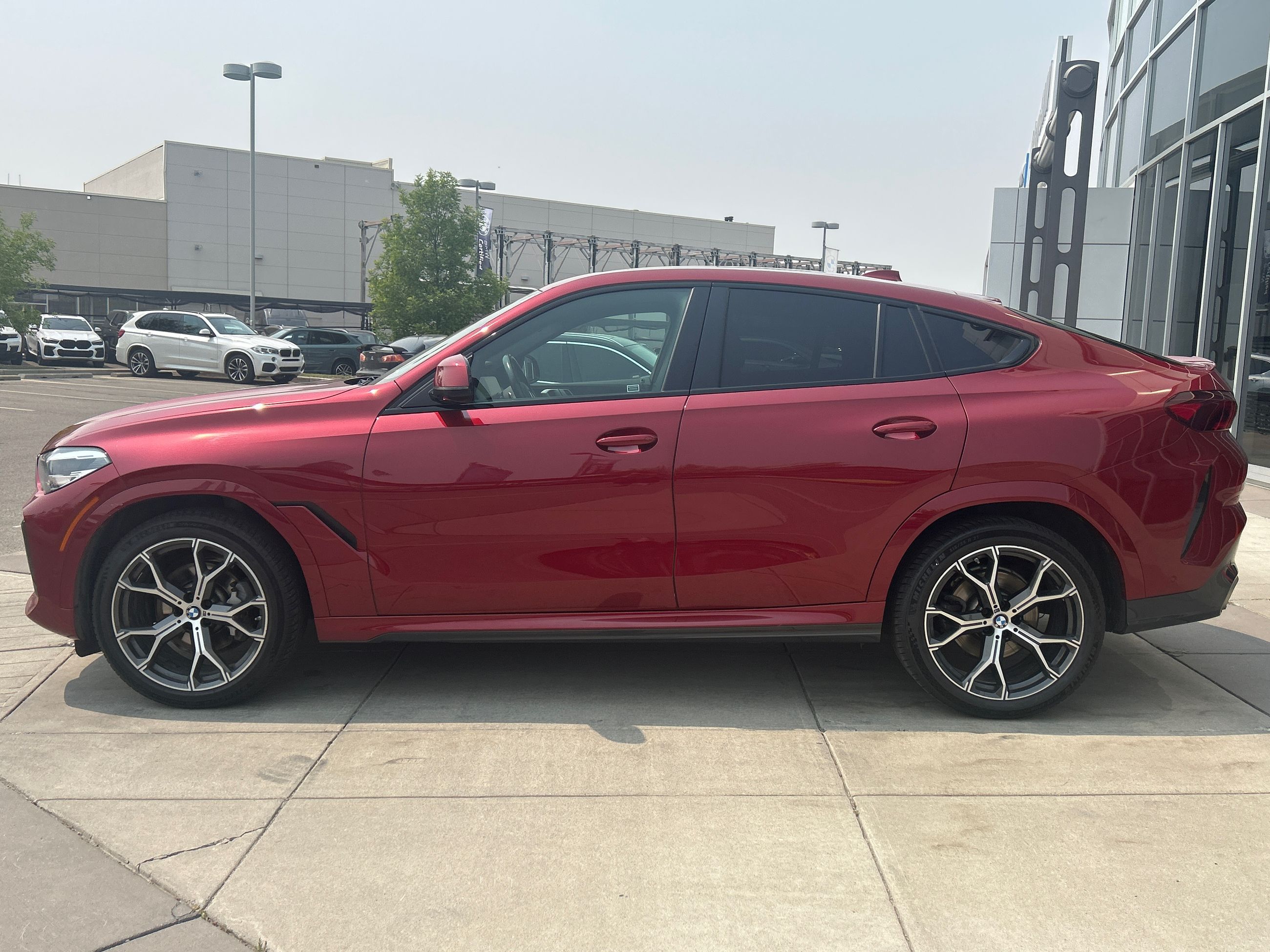 BMW X6  2021 à Calgary, Alberta