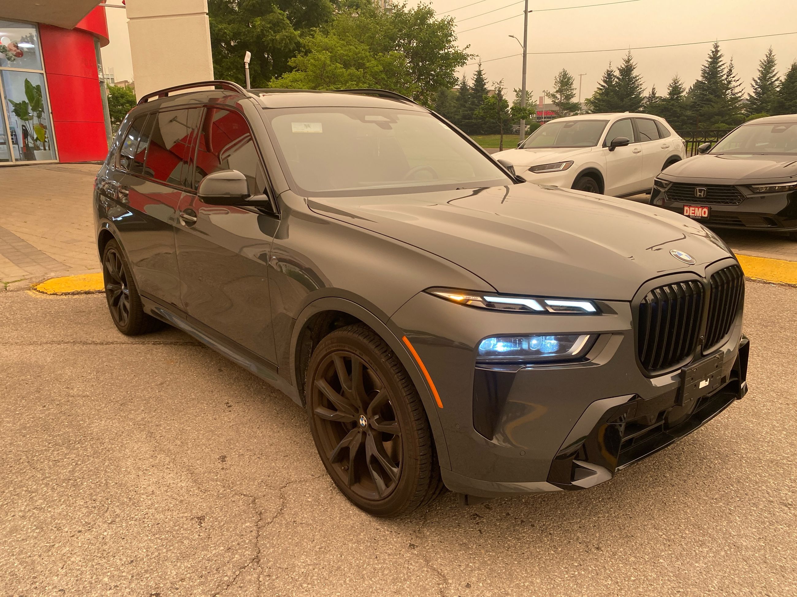 2023 BMW X7