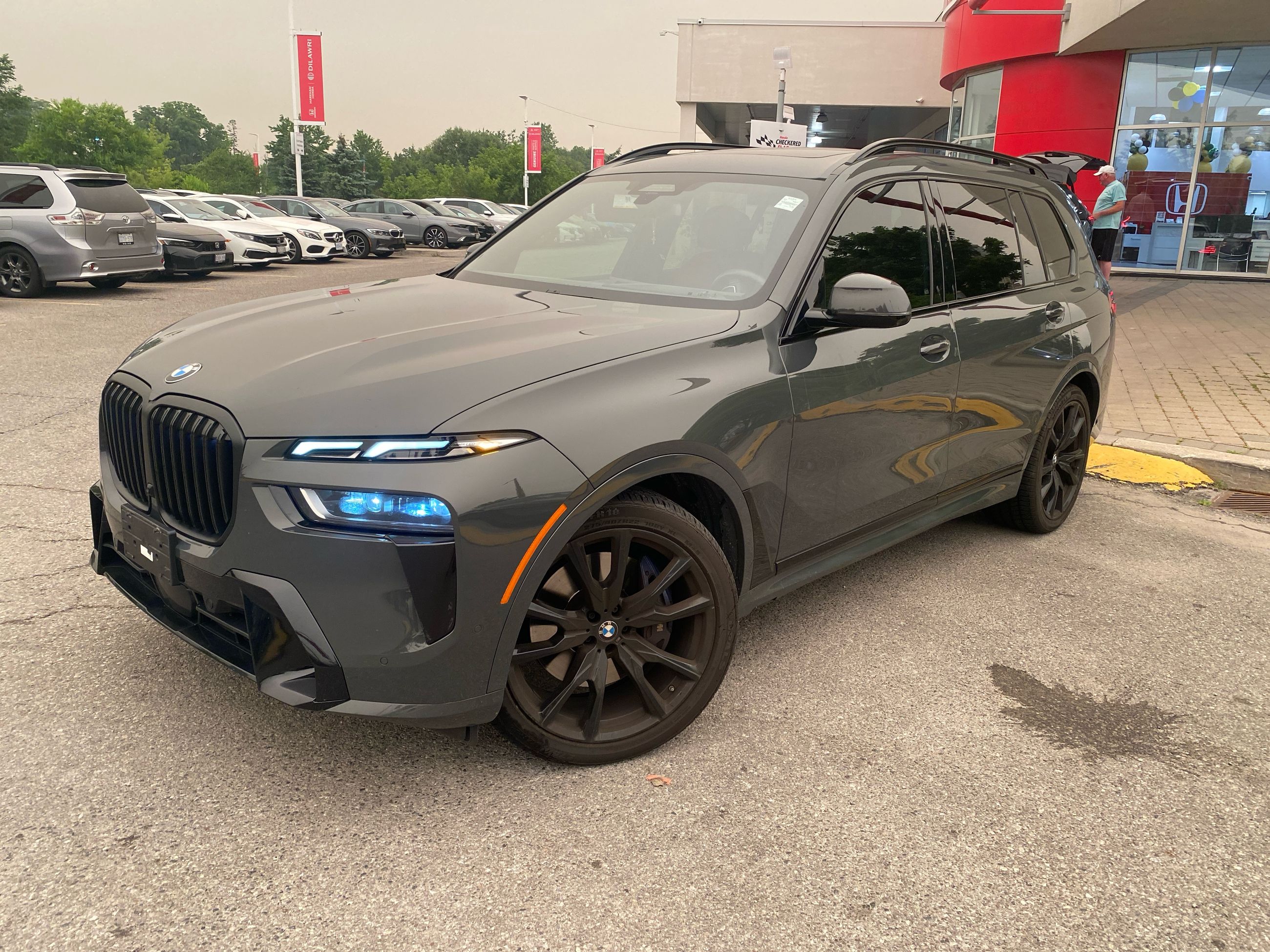2023 BMW X7