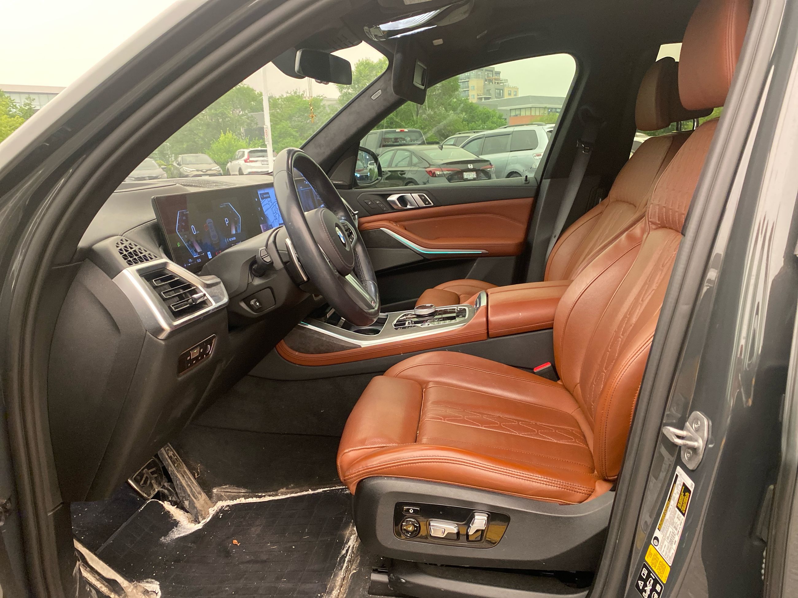 2023 BMW X7