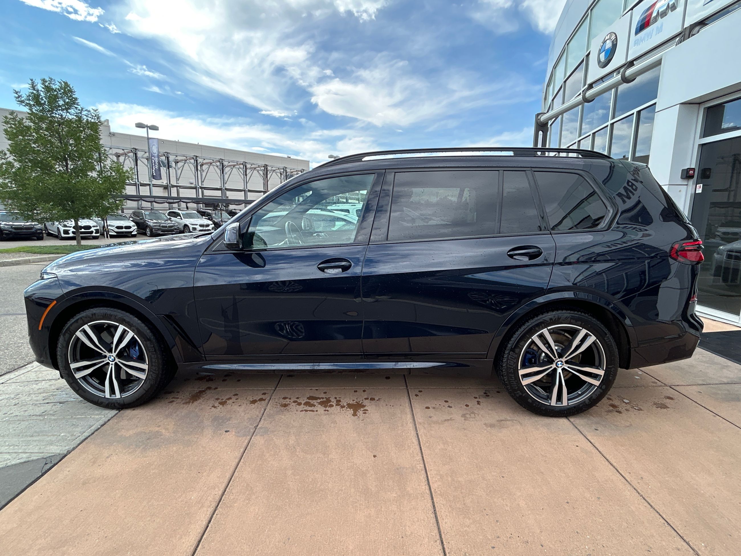 BMW X7  2024 à Calgary, Alberta