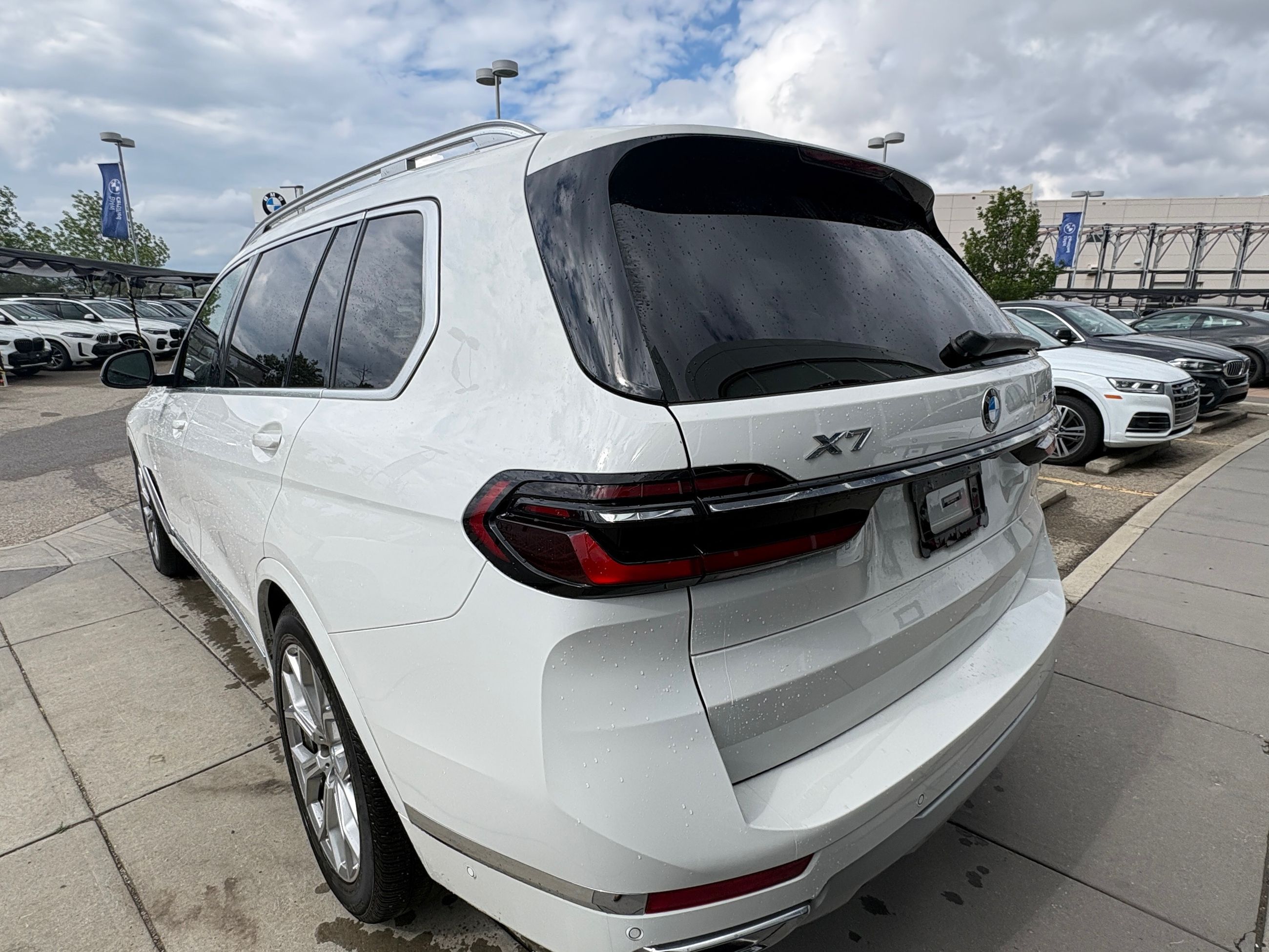 2024 BMW X7
