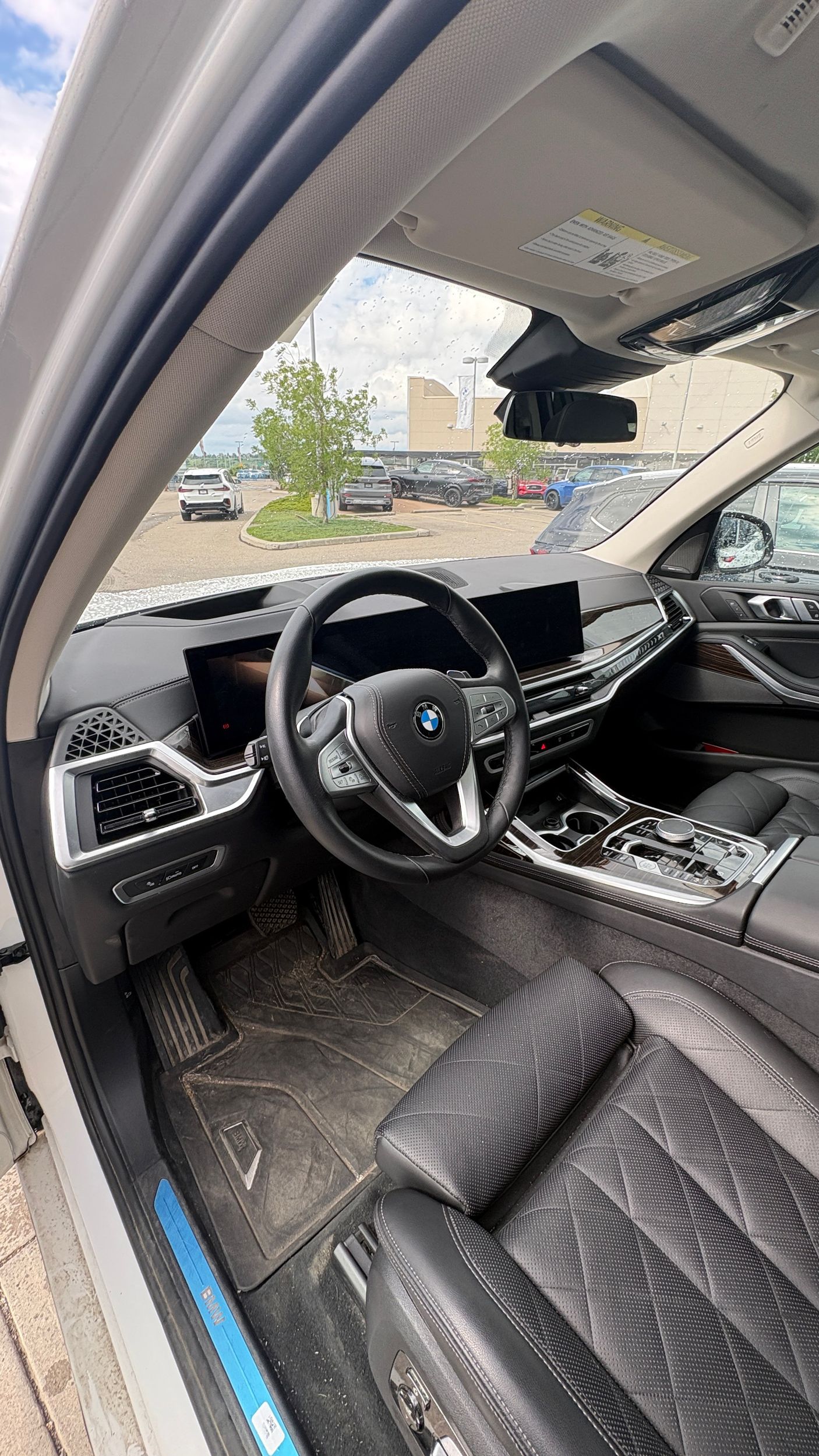 2024 BMW X7