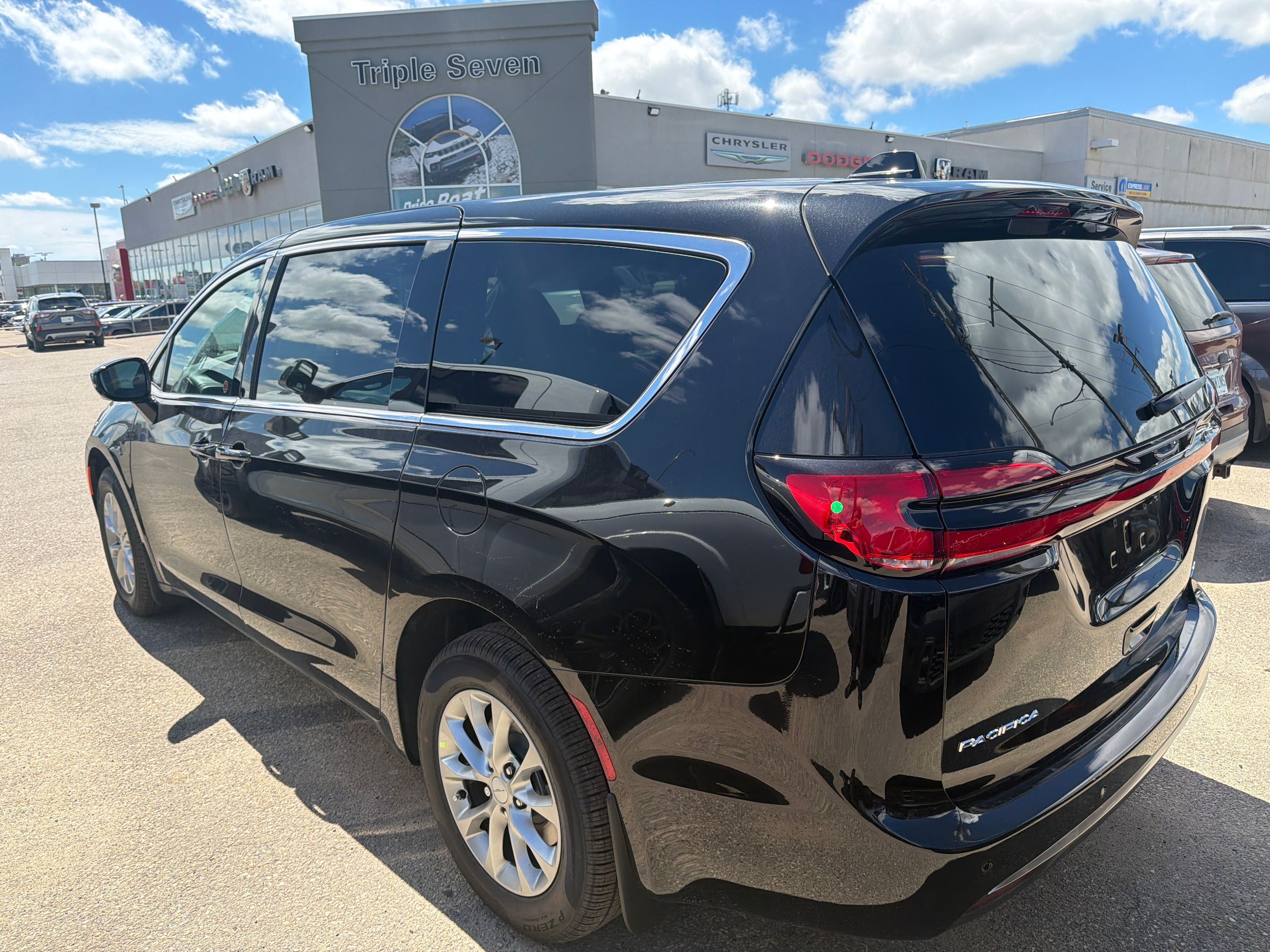 2027 Chrysler Pacifica in Regina, Saskatchewan