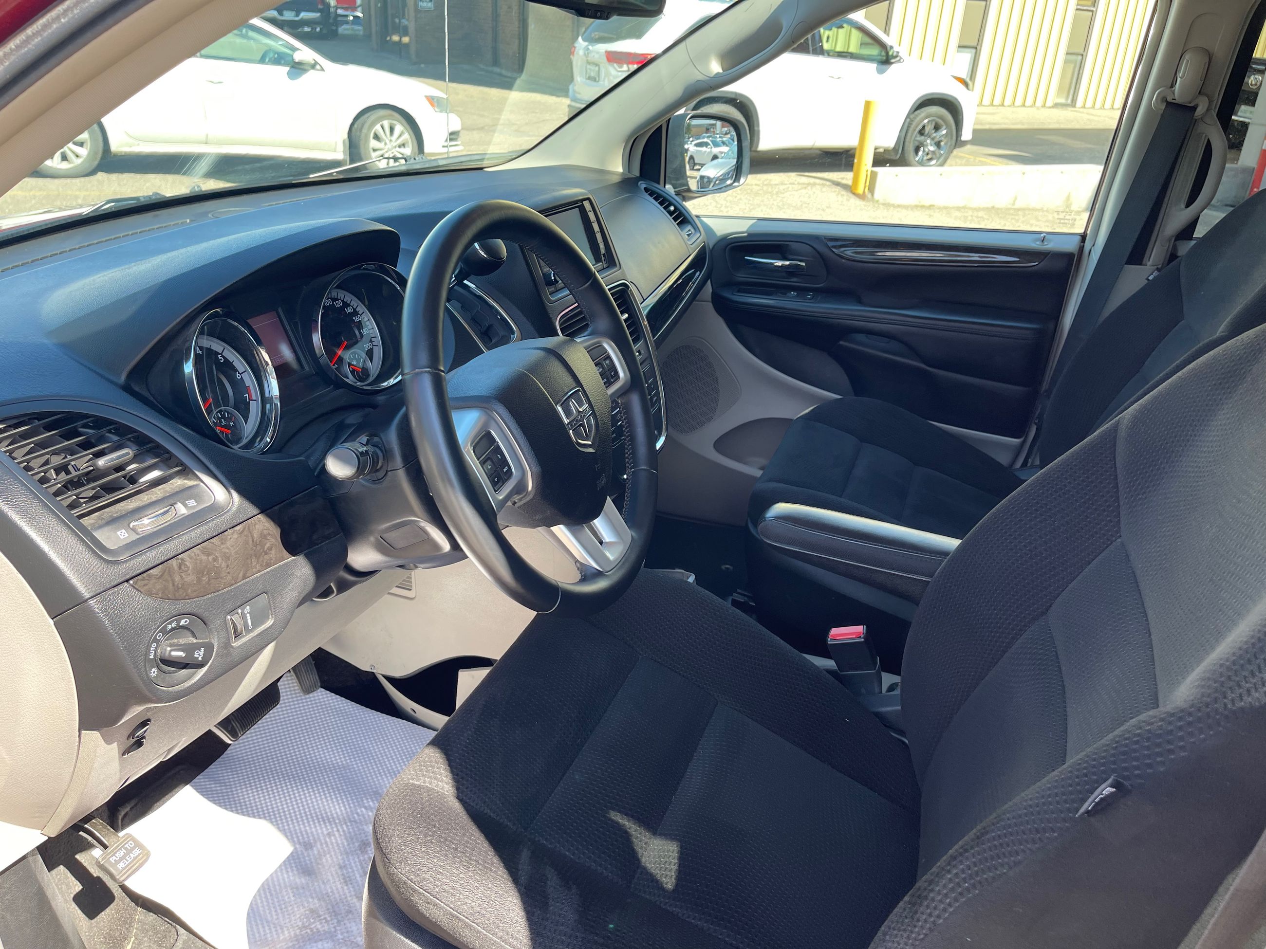 2015 Dodge Grand Caravan in Regina, Saskatchewan