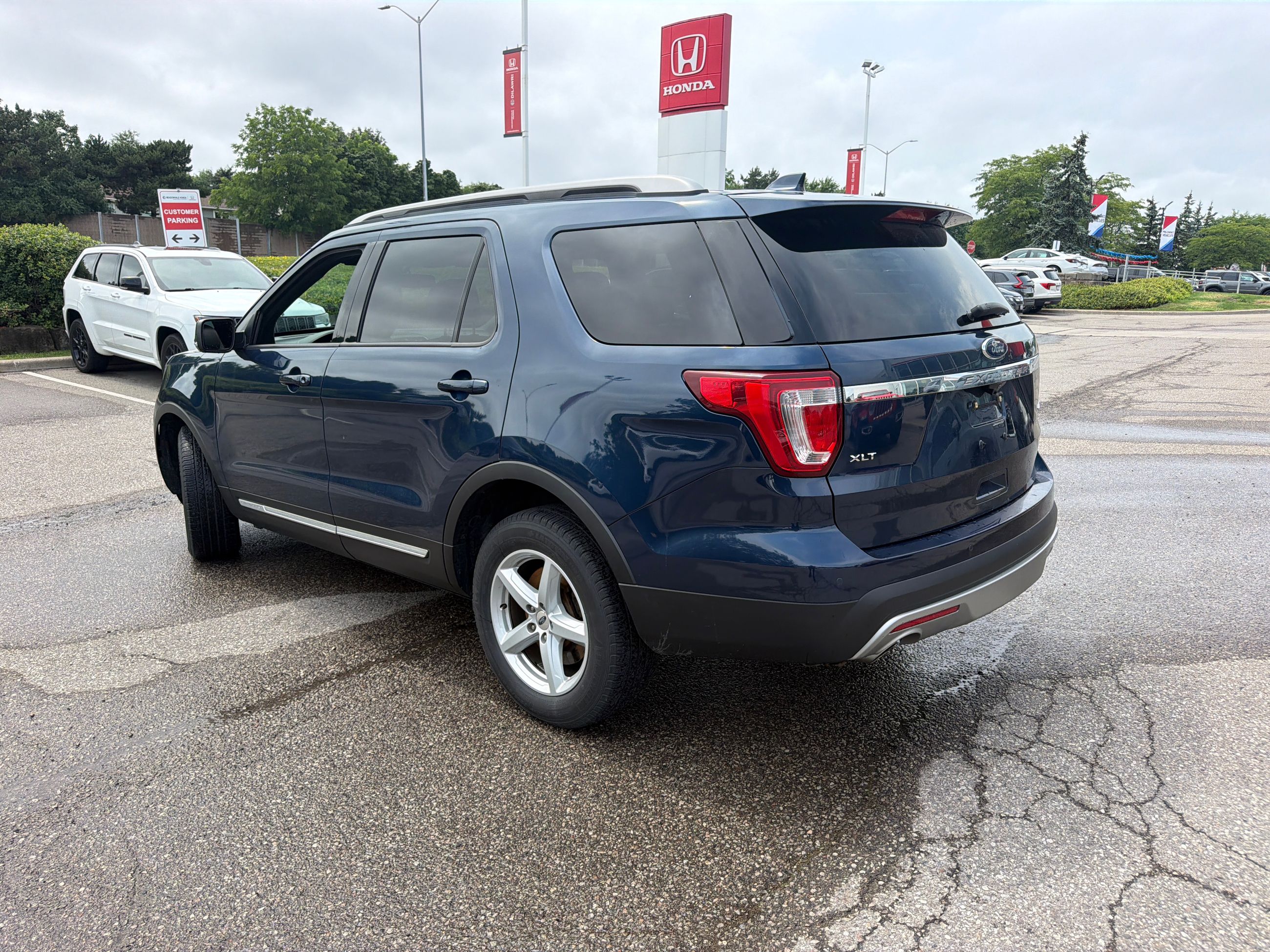 2017 Ford Explorer in Mississauga, Ontario