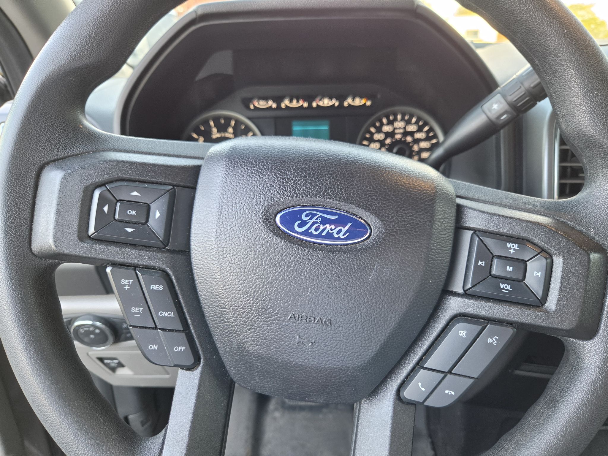 2020 Ford F-150 in Dollard-des-Ormeaux, Quebec