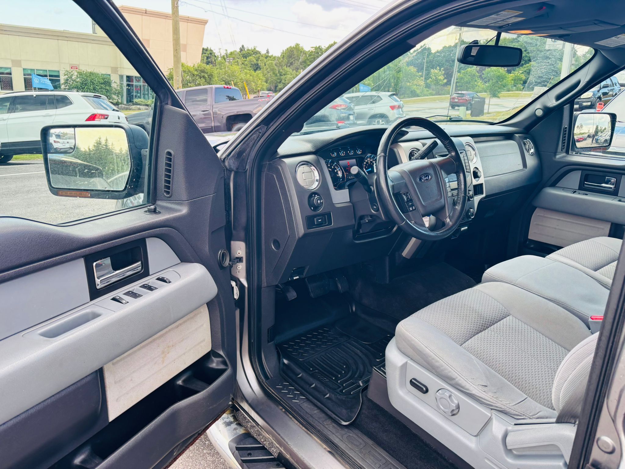 2013 Ford F150 in Barrie, Ontario