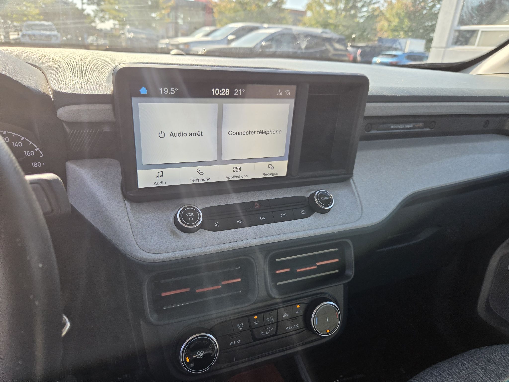 2024 Ford Maverick in Dollard-des-Ormeaux, Quebec