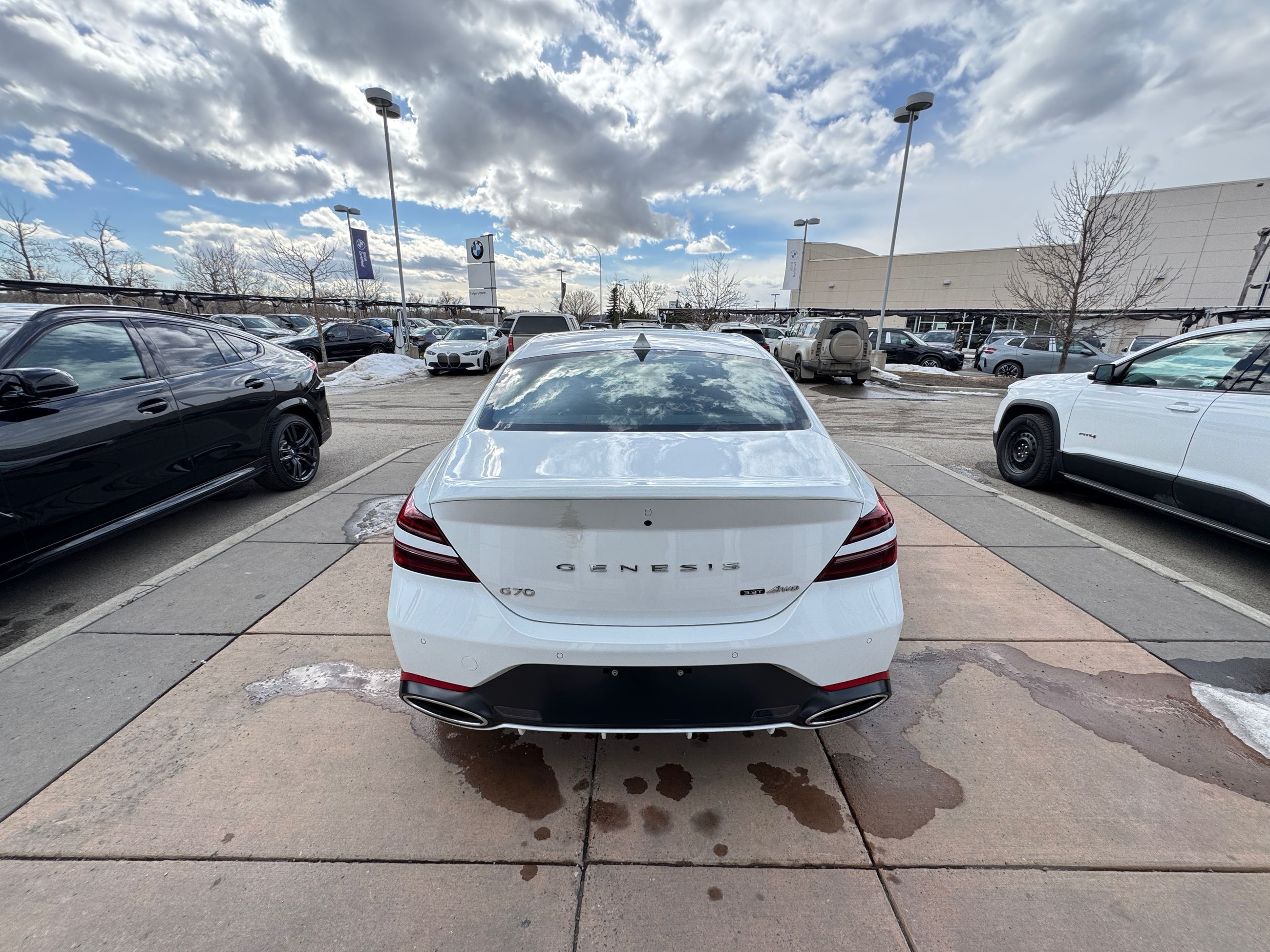 GENESIS G70  2023 à Calgary, Alberta