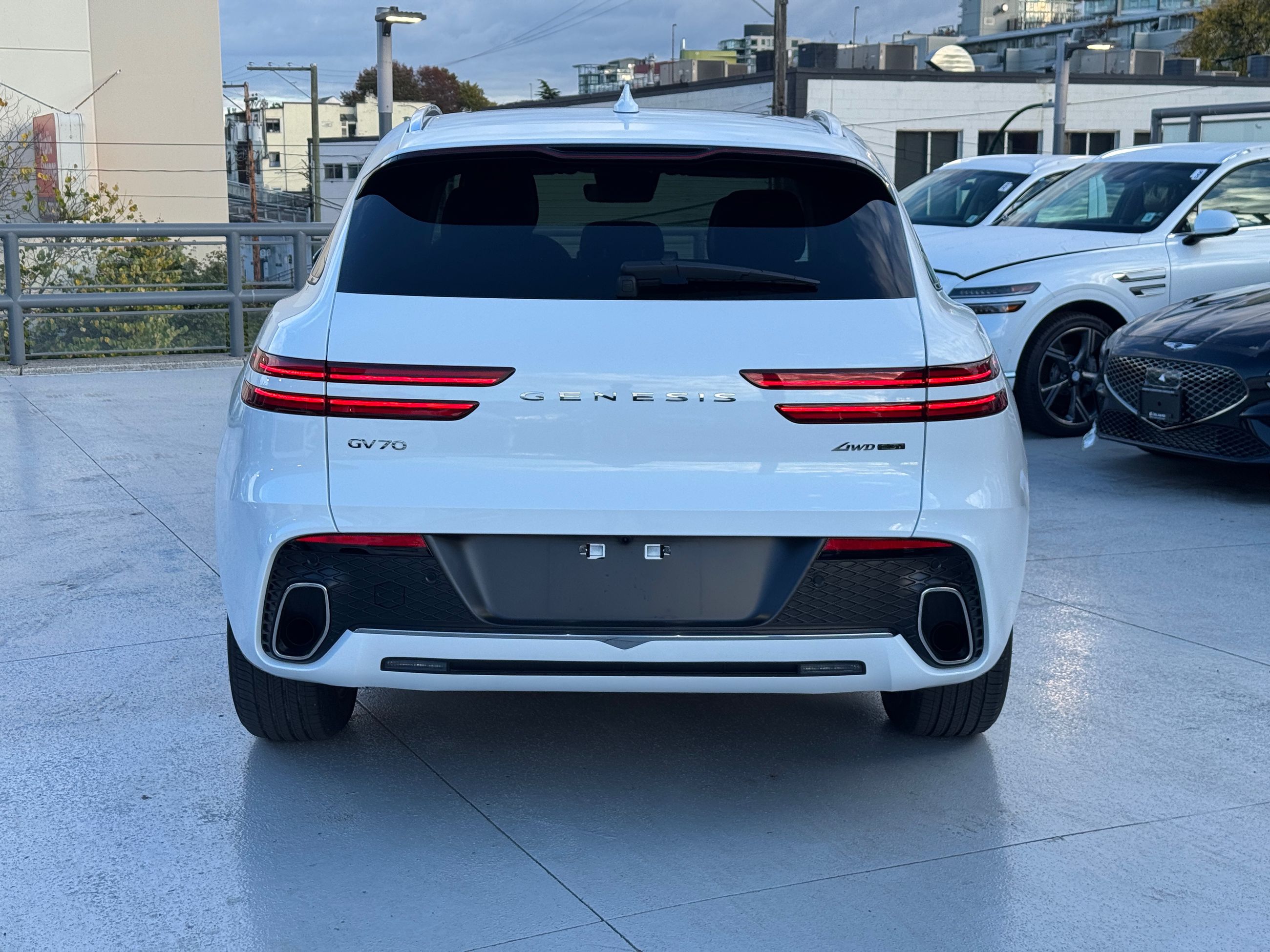 2023  GV70