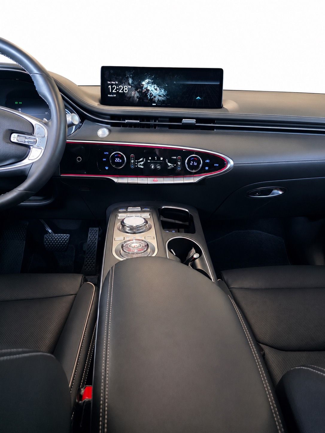 2025 GENESIS GV70