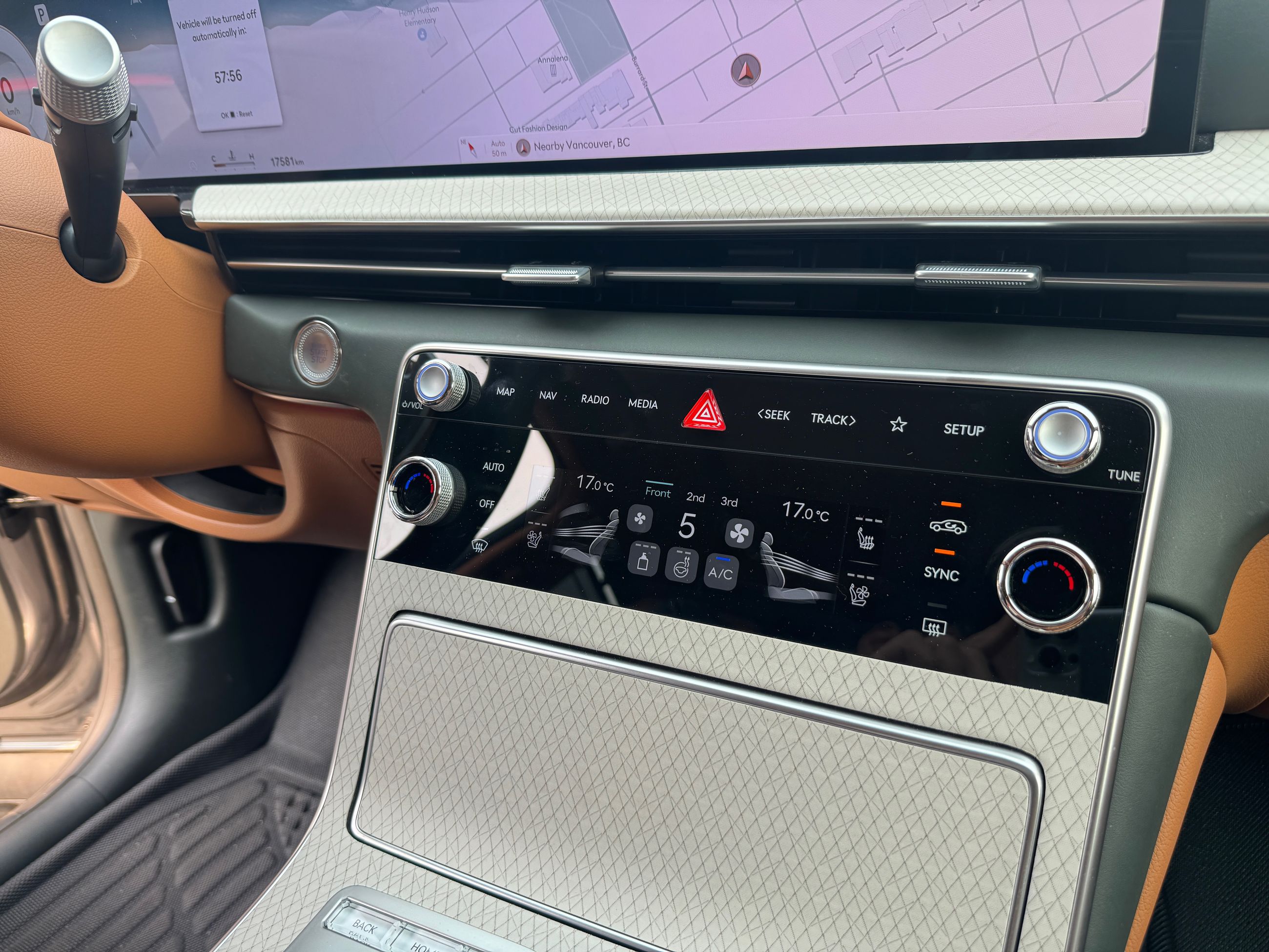 2025 GENESIS GV80