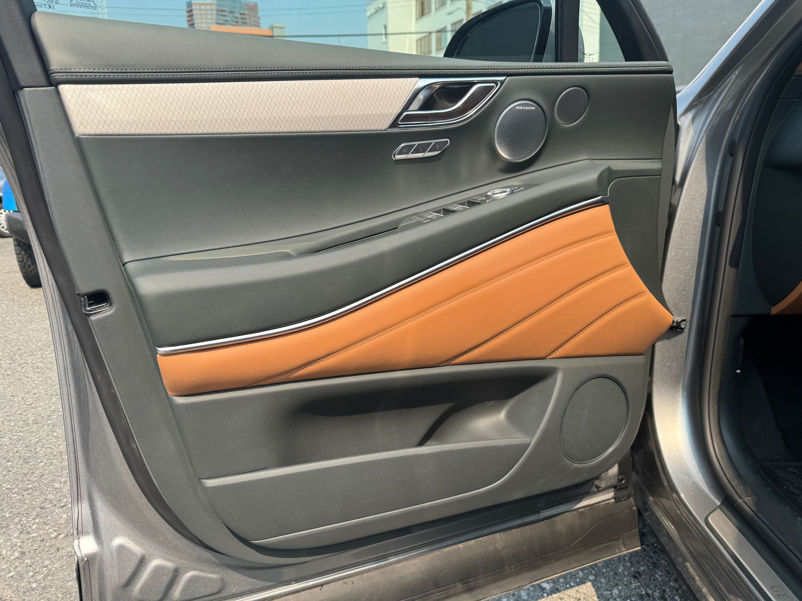 2025 GENESIS GV80