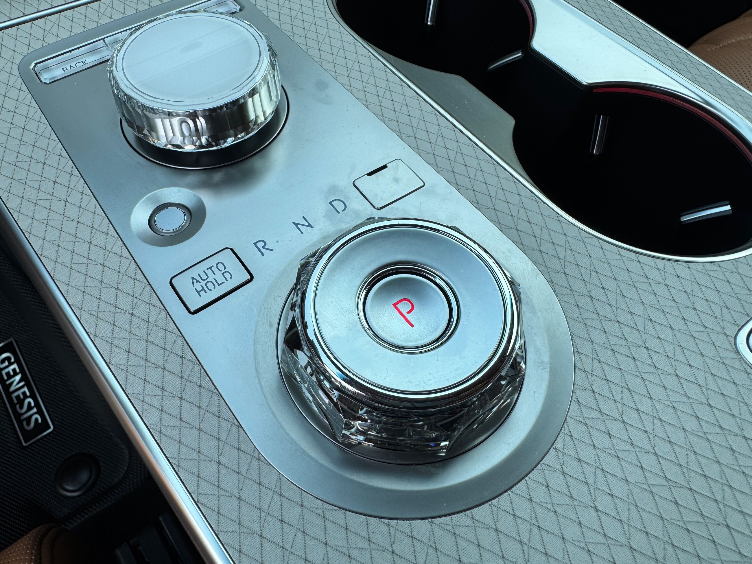 2025 GENESIS GV80