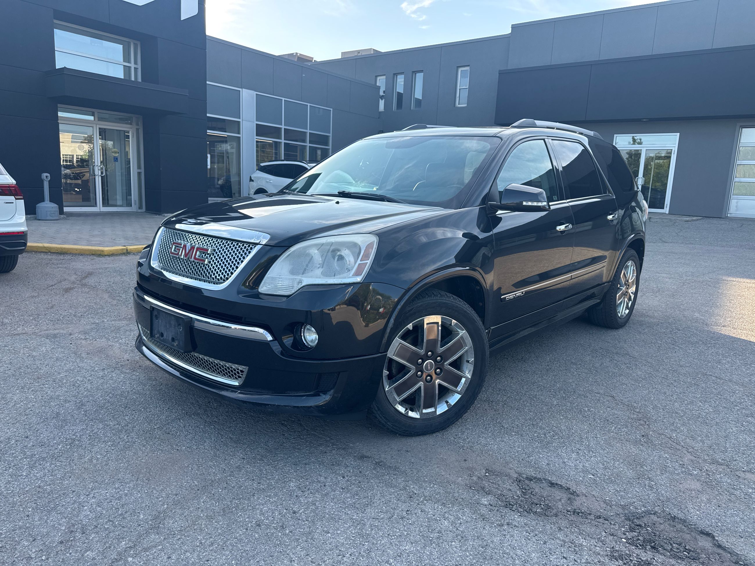 2012 GMC Acadia in Markham, Ontario