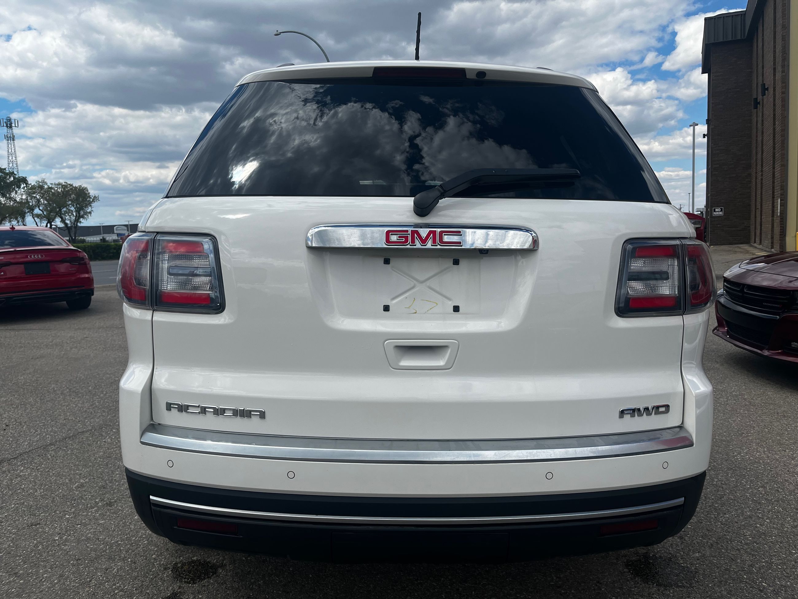 2014 GMC Acadia in Regina, Saskatchewan