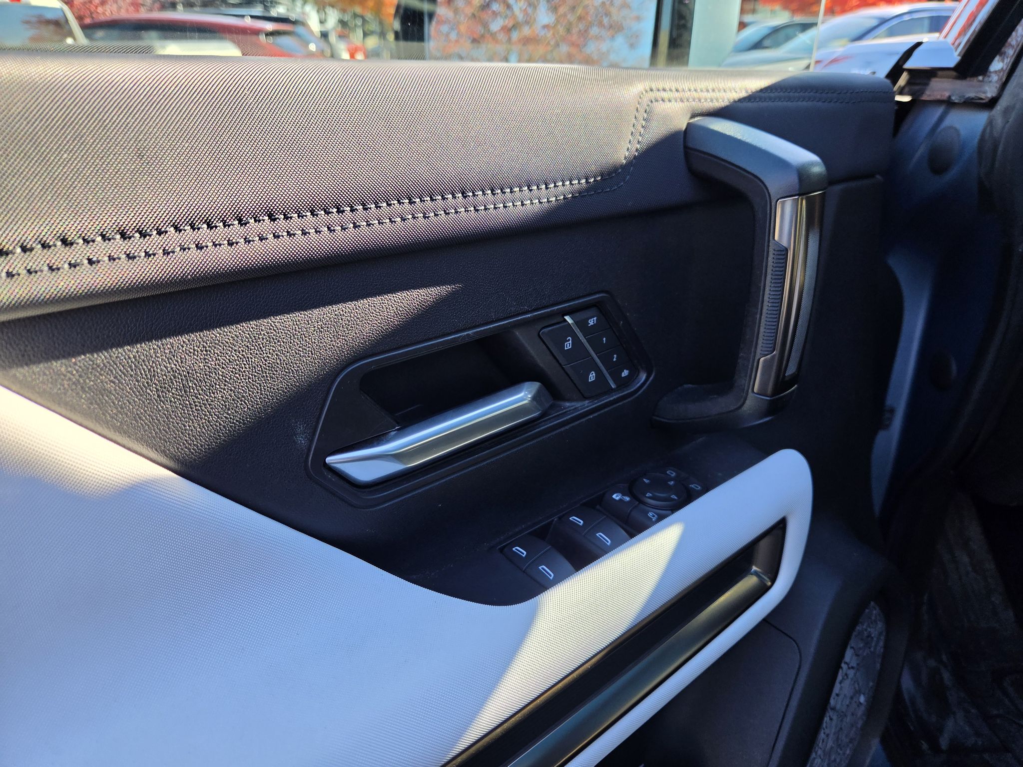 GMC HUMMER EV SUV  2024