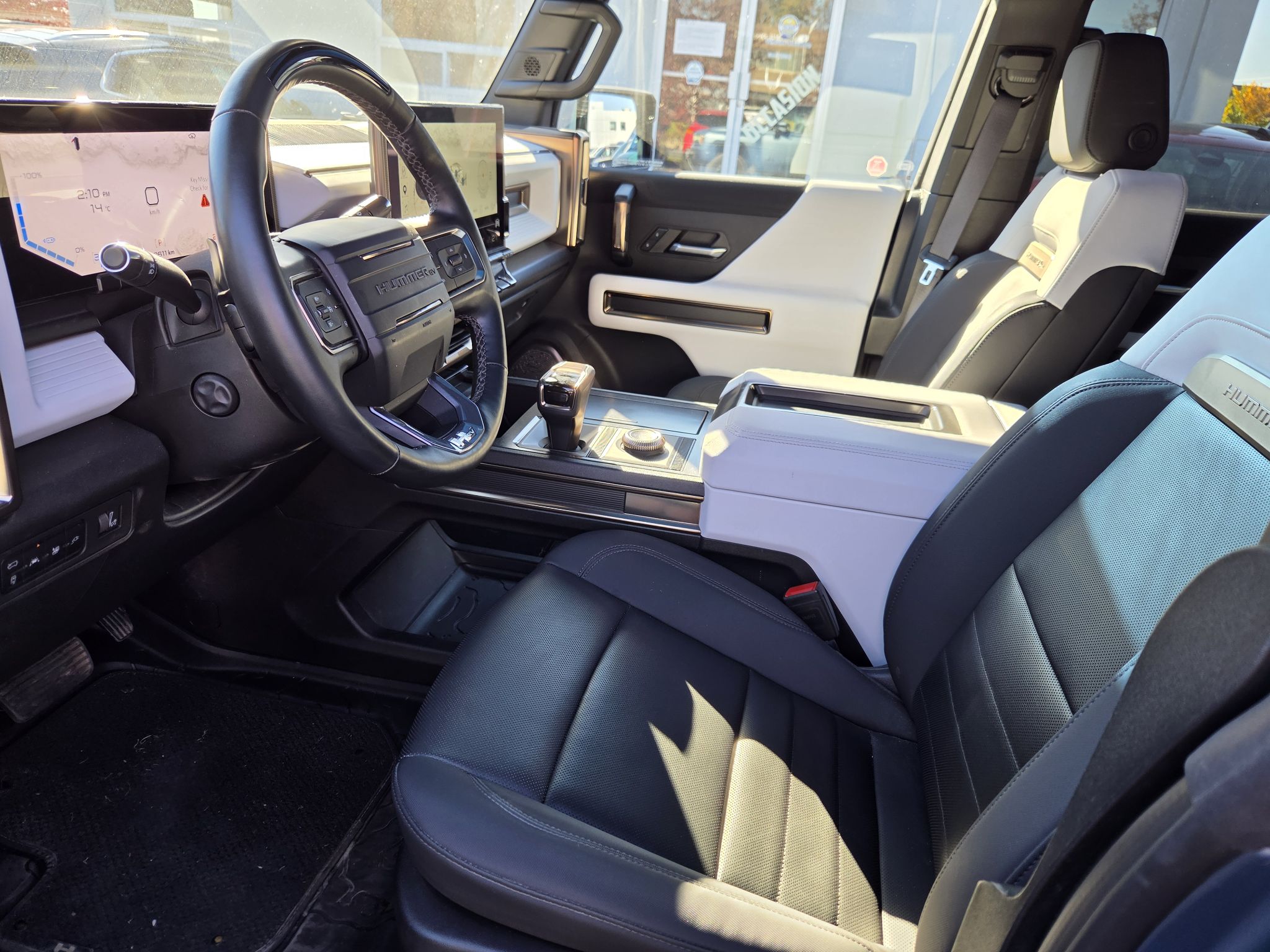 GMC HUMMER EV SUV  2024