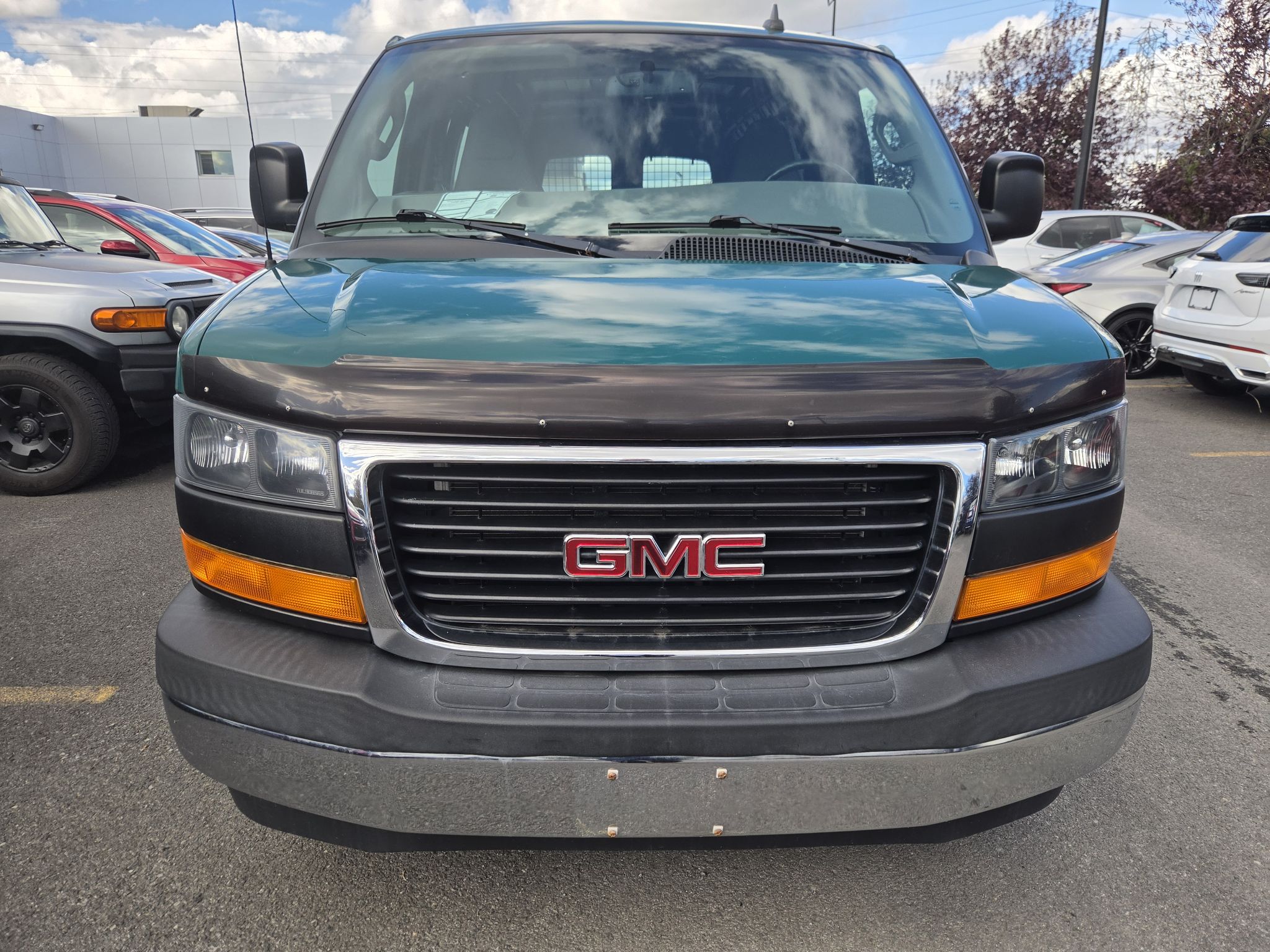 2017 GMC Savana Cargo Van in Dollard-des-Ormeaux, Quebec