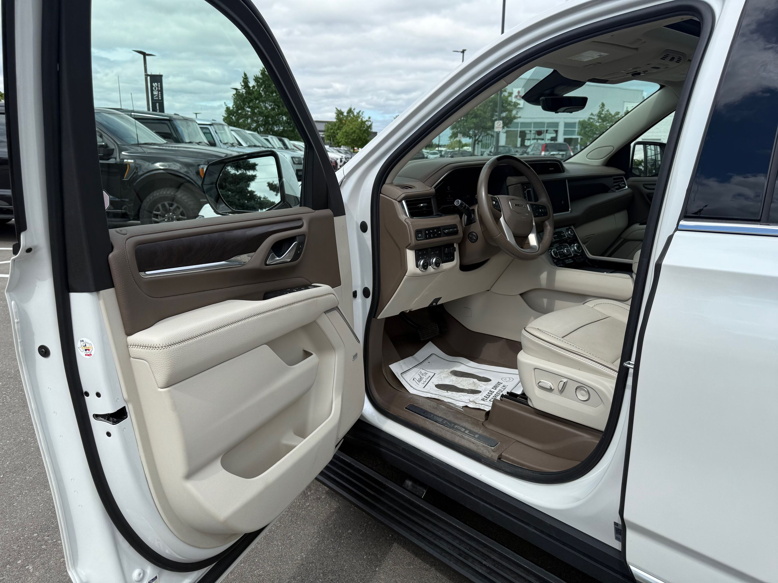 GMC Yukon  2023 à Mississauga, Ontario