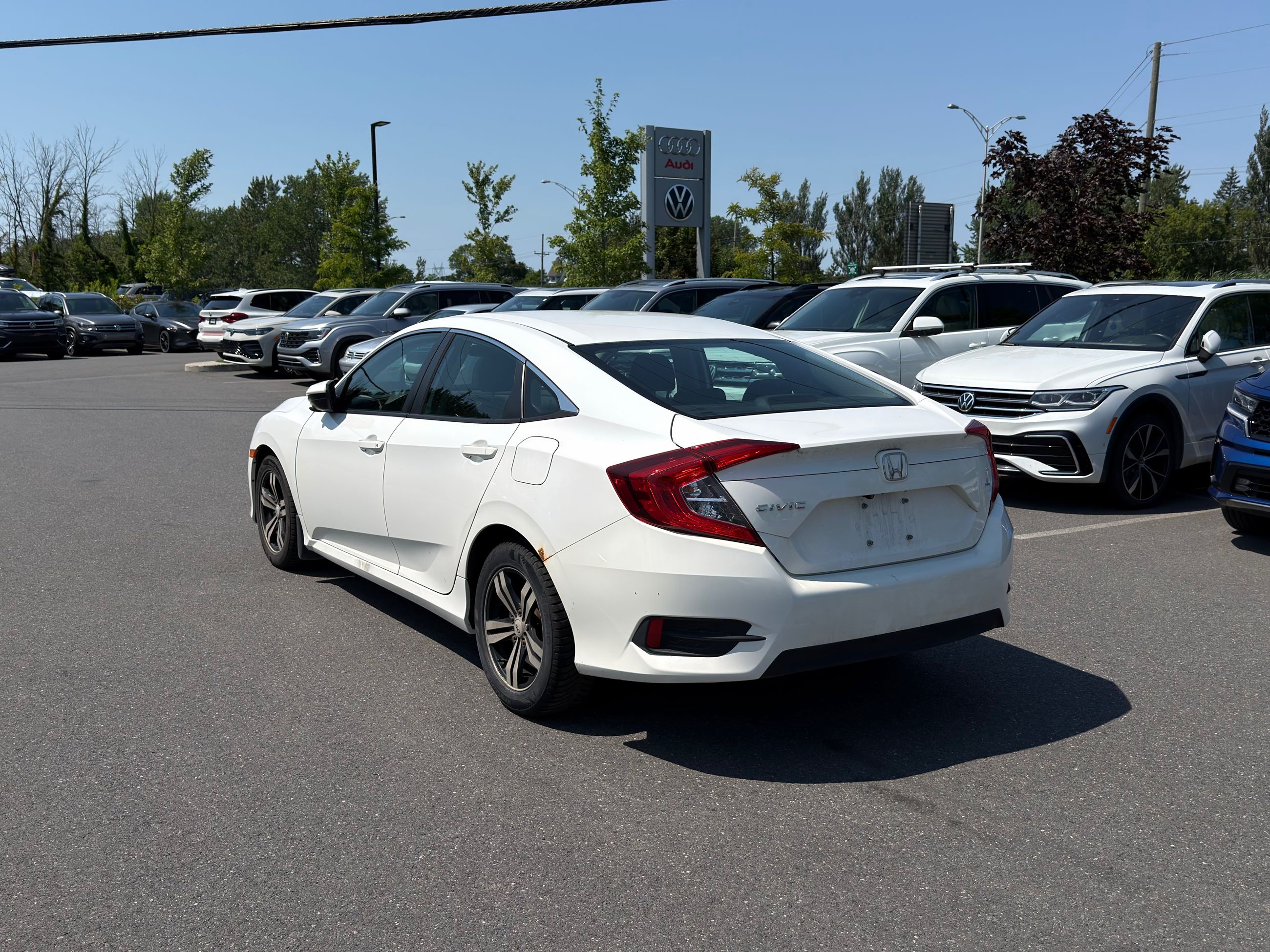 2016 Honda Civic Sedan in Saint-Bruno-de-Montarville, Quebec