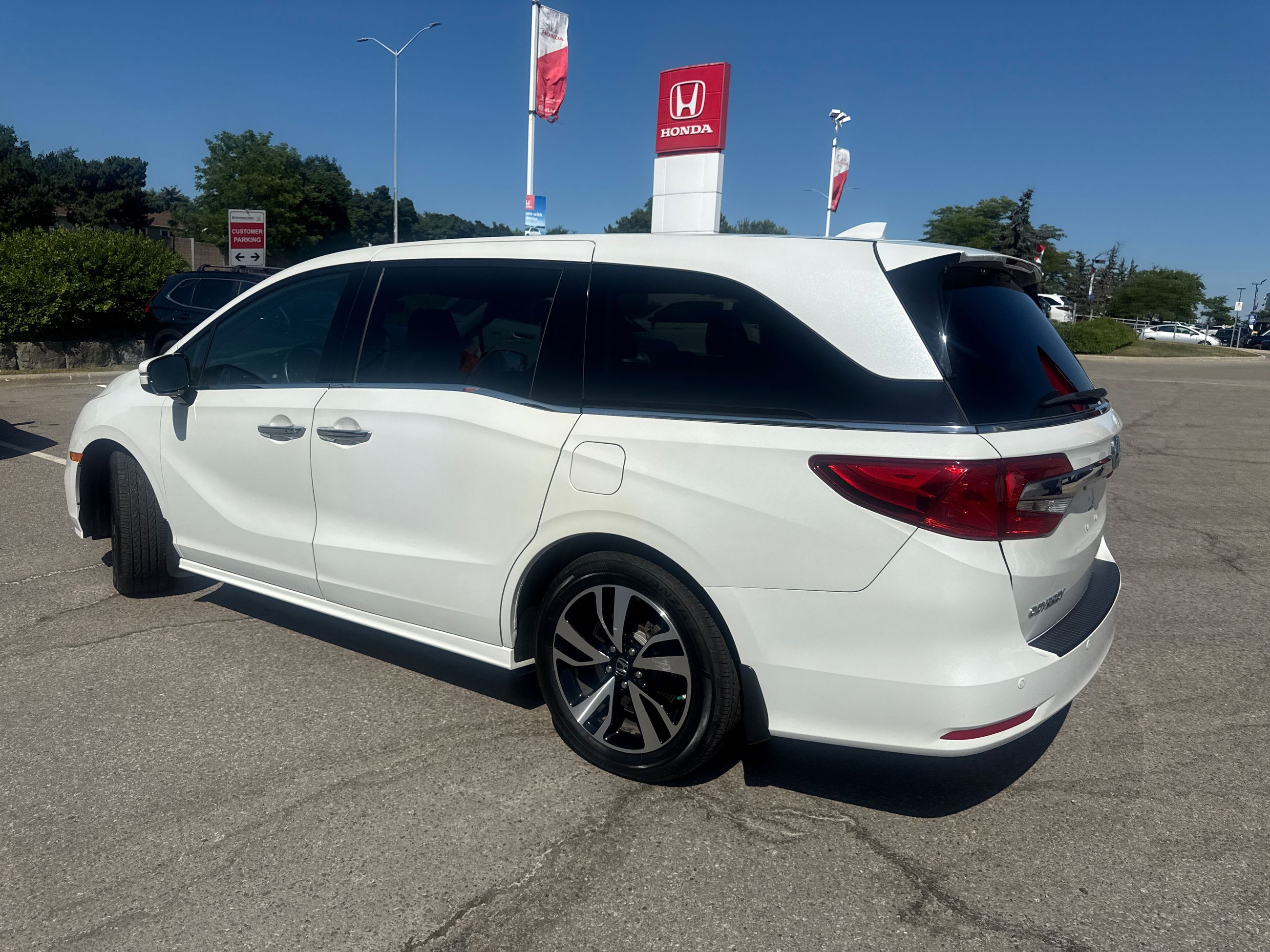 2020 Honda Odyssey in Mississauga, Ontario