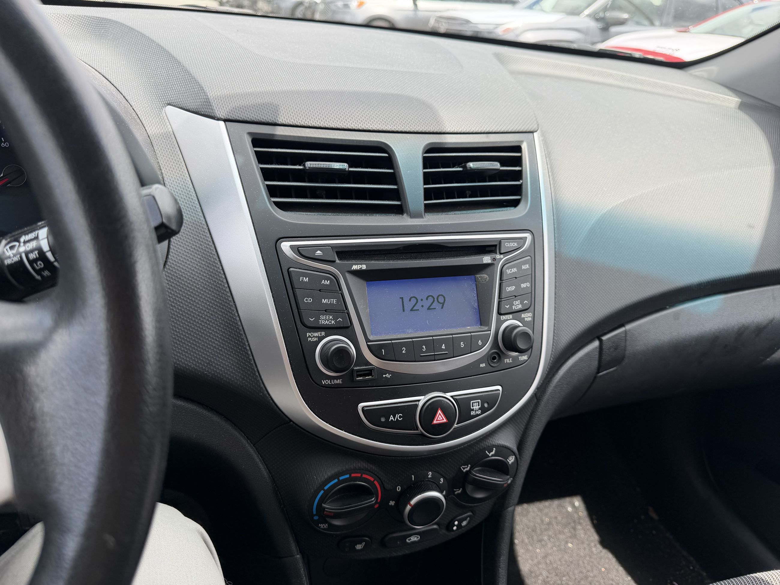 2013  Accent