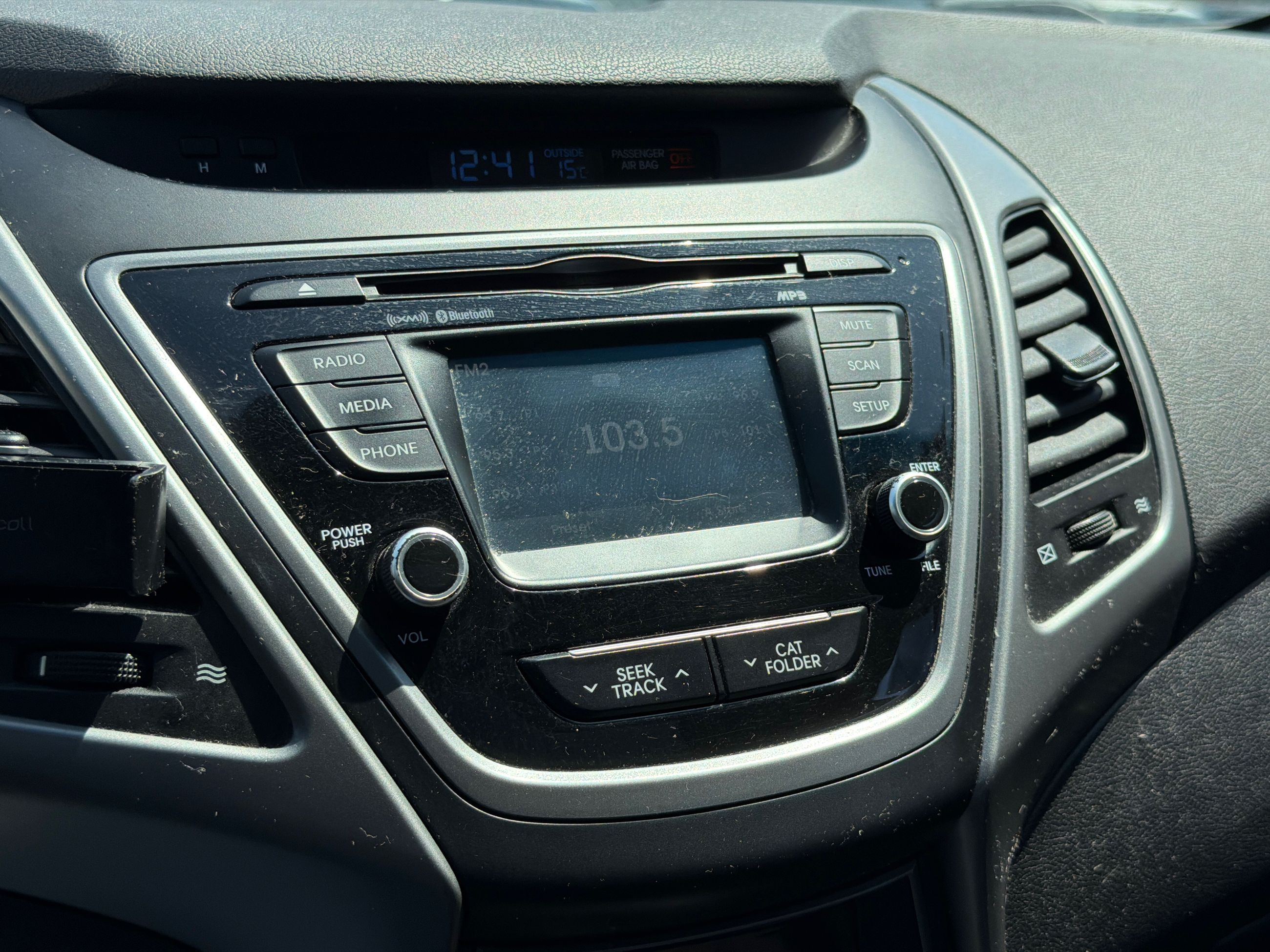 2016  Elantra Sedan