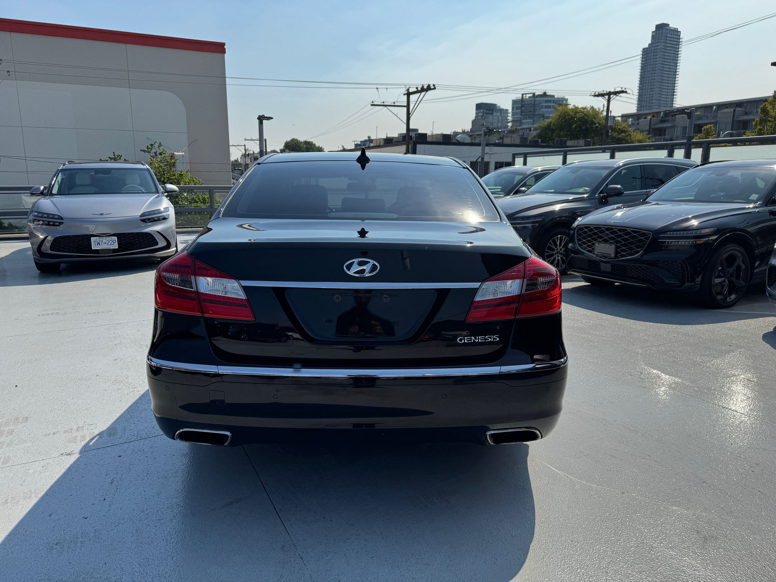 2013 Hyundai Genesis Sedan