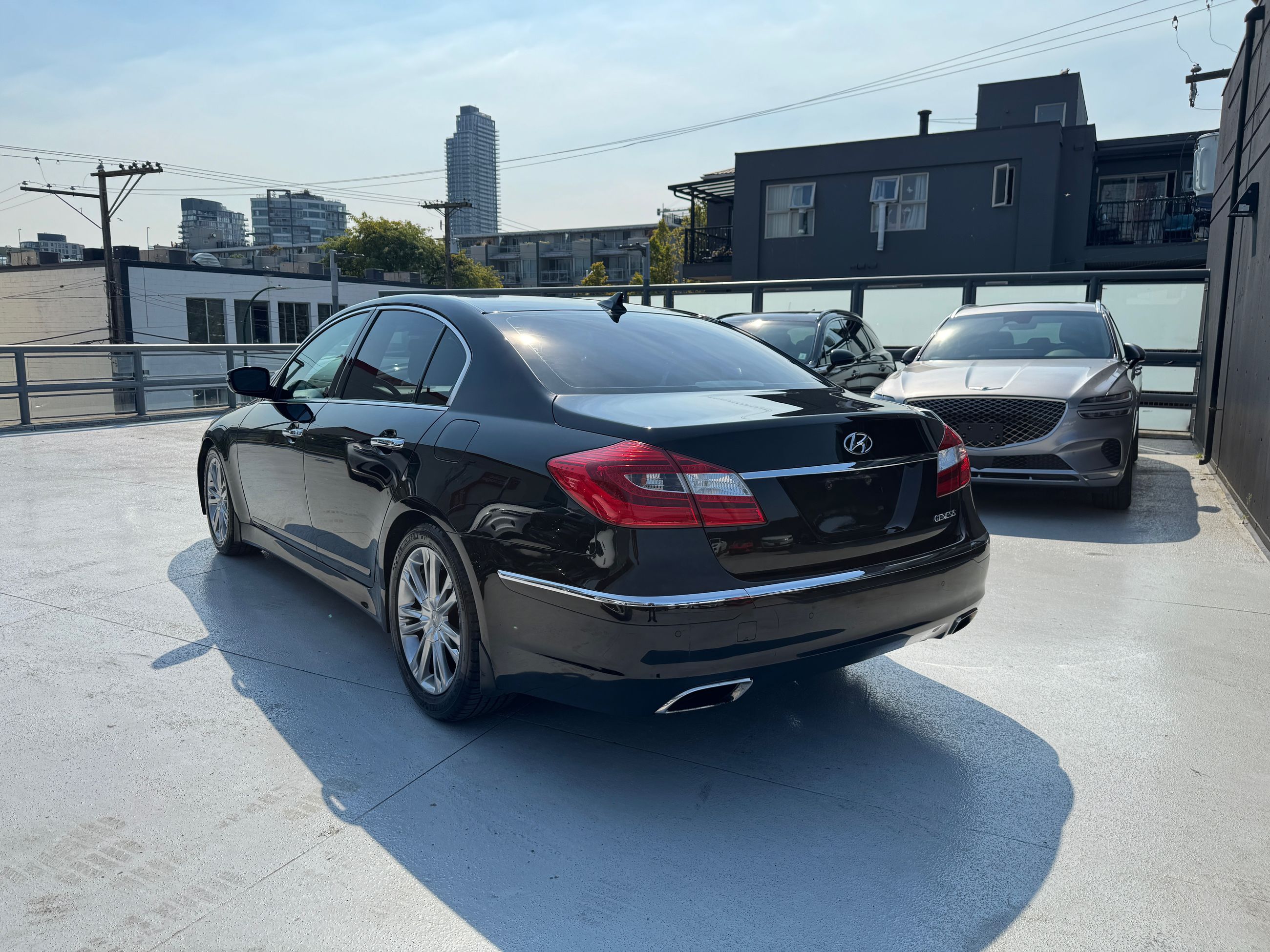 2013 Hyundai Genesis Sedan