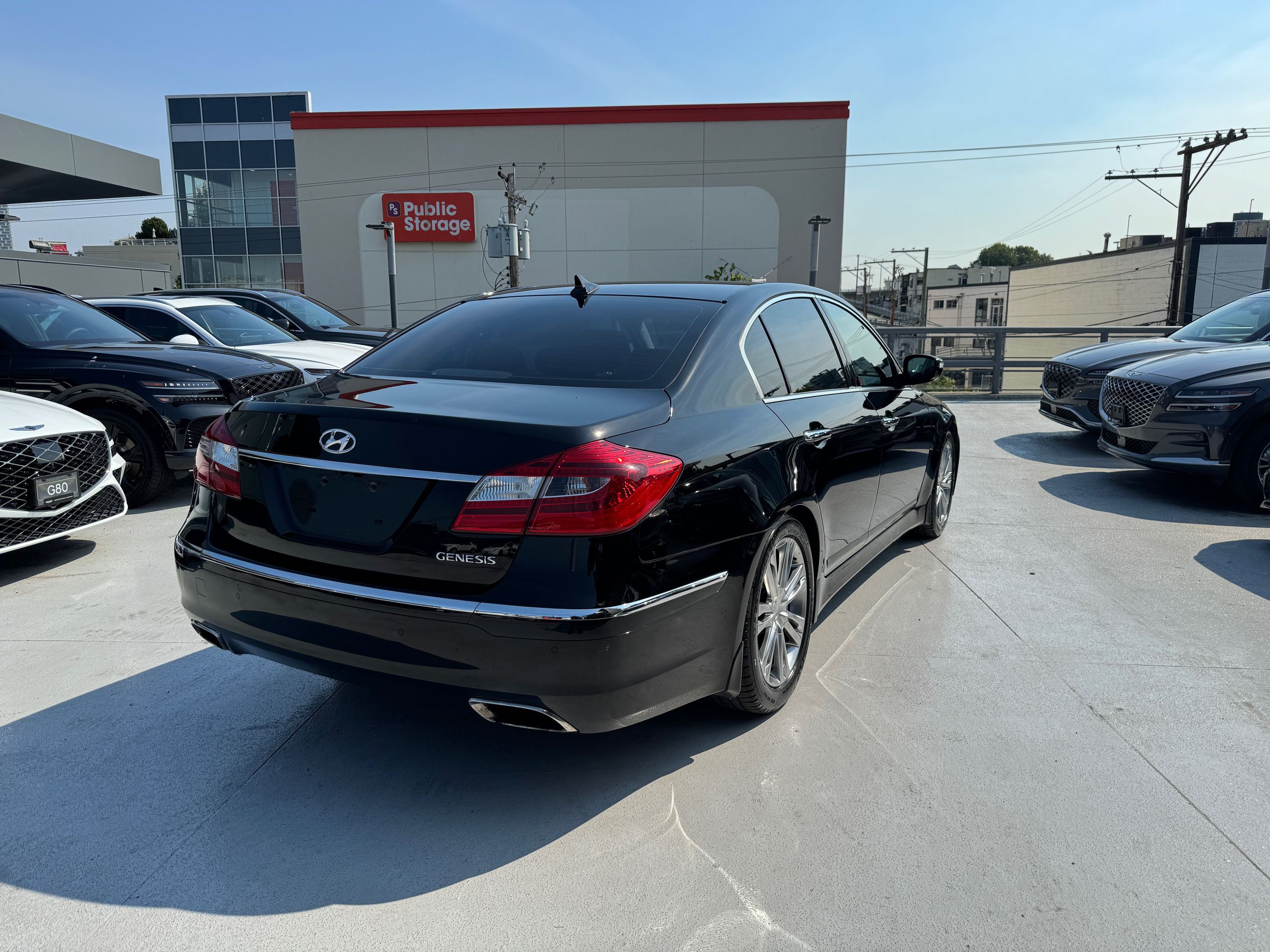 2013 Hyundai Genesis Sedan