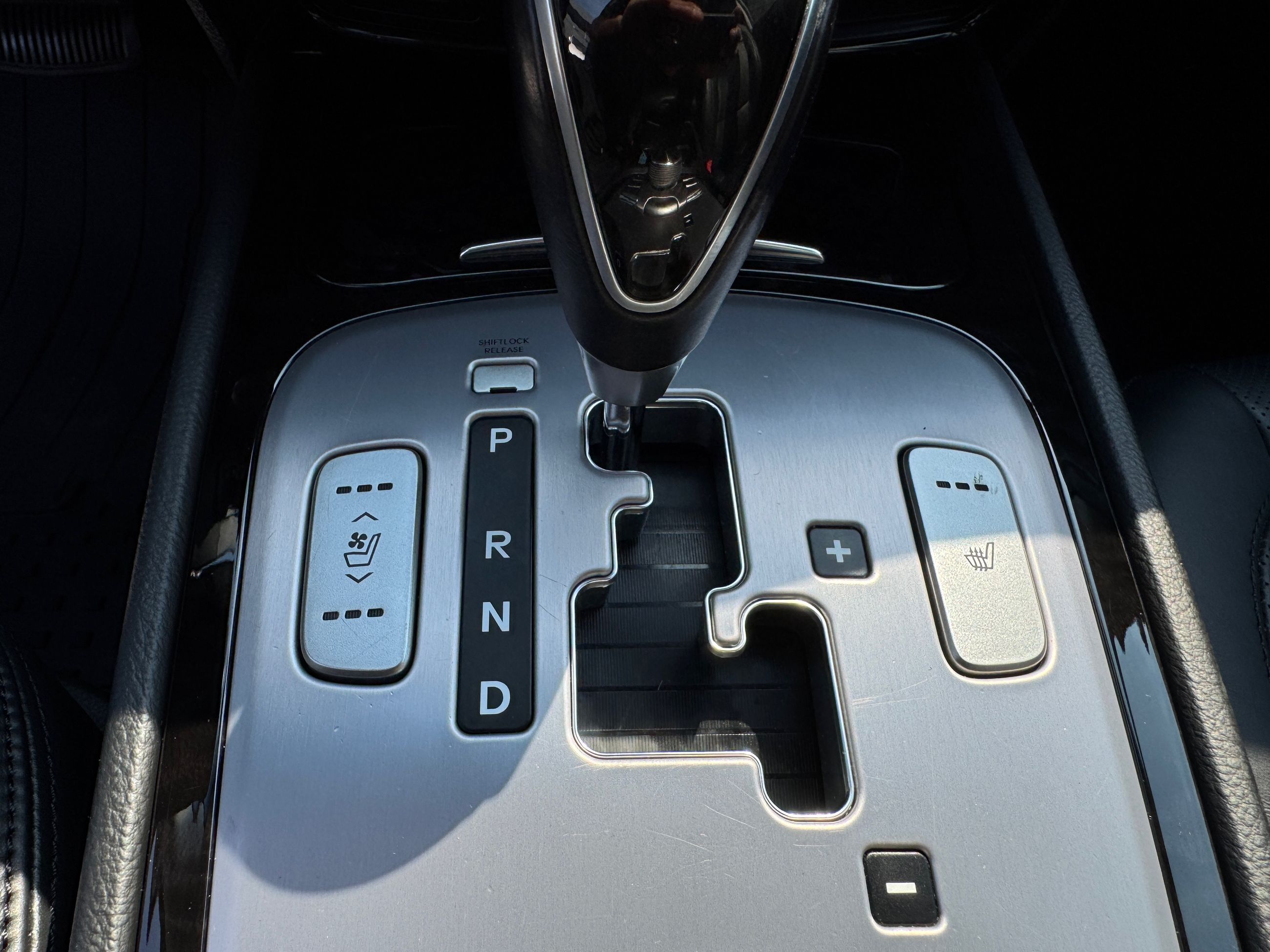 2013 Hyundai Genesis Sedan