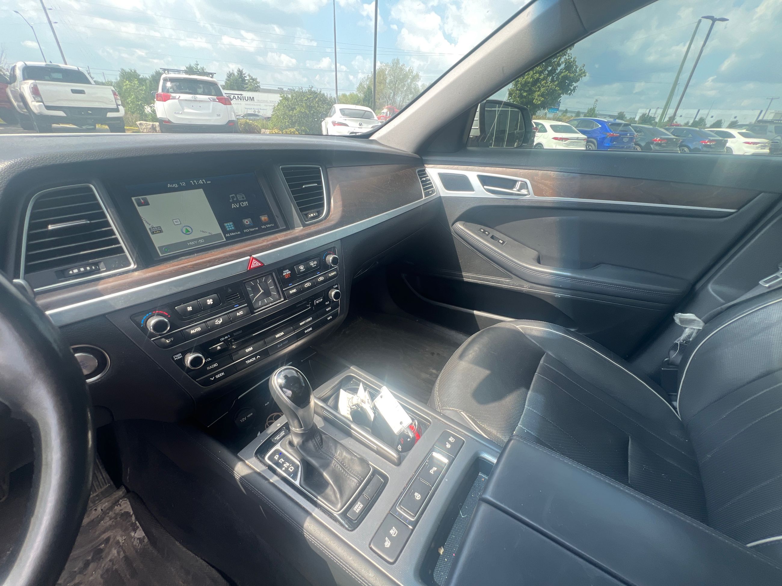 Hyundai Genesis  2015 à Bolton, Ontario