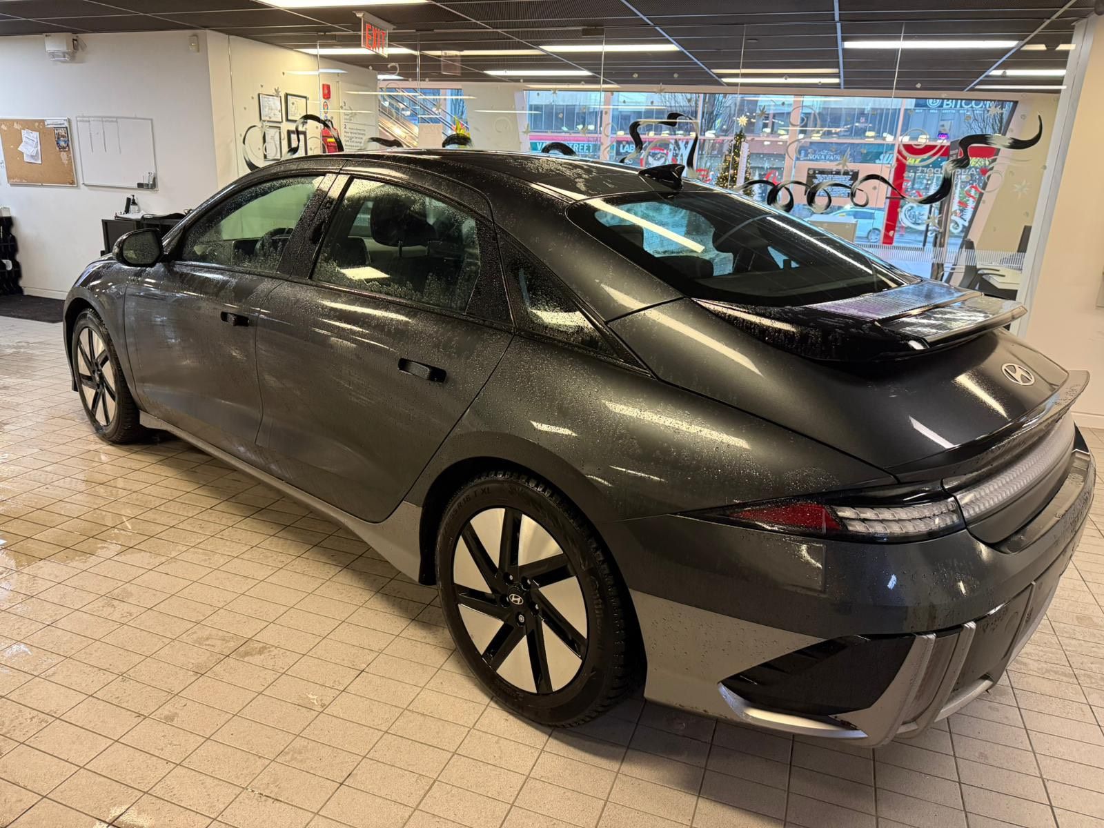 Hyundai IONIQ 6  2023 à Vancouver, Colombie-Britannique