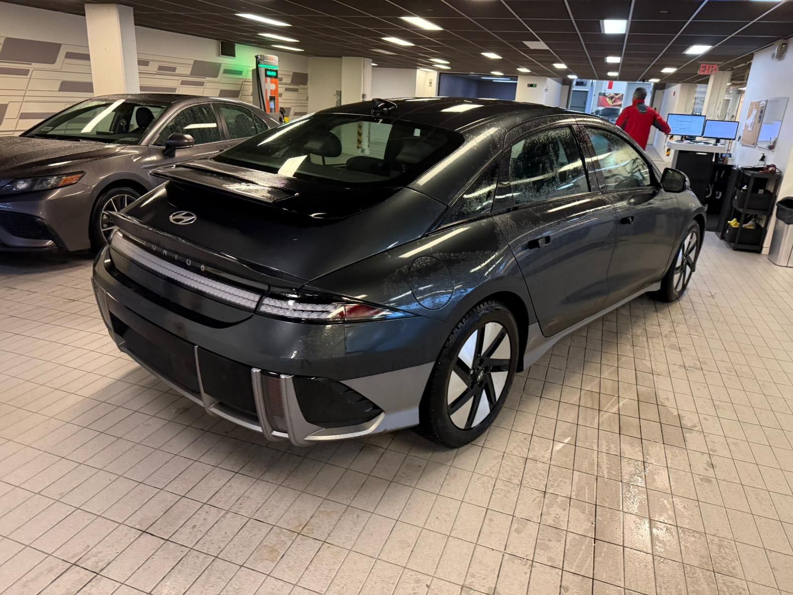 Hyundai IONIQ 6  2023 à Vancouver, Colombie-Britannique